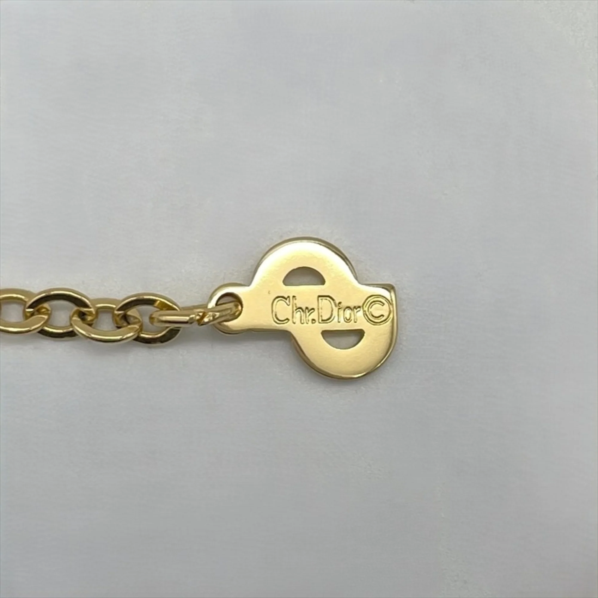 Heart Motif Pendant Necklace Metal Gold - Image 4