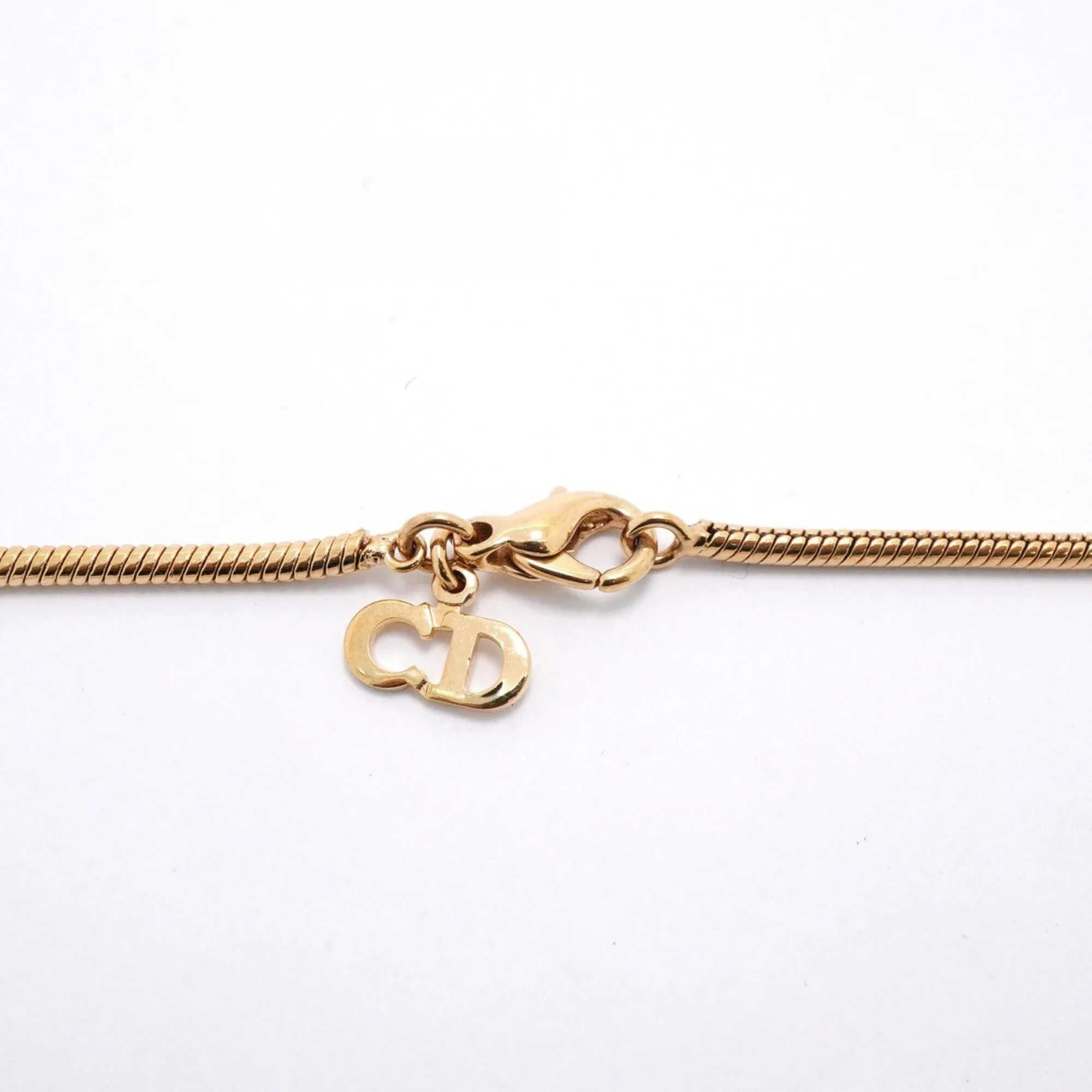 Pendant Necklace Gold - Image 4
