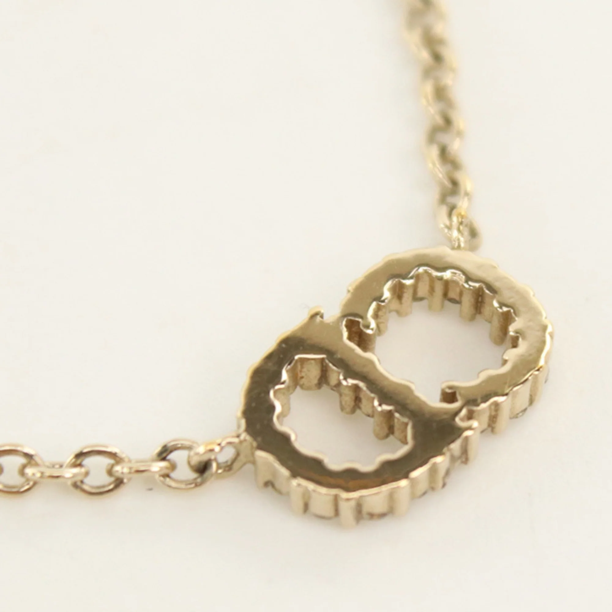 Pendant Necklace Gold Metal - Image 3