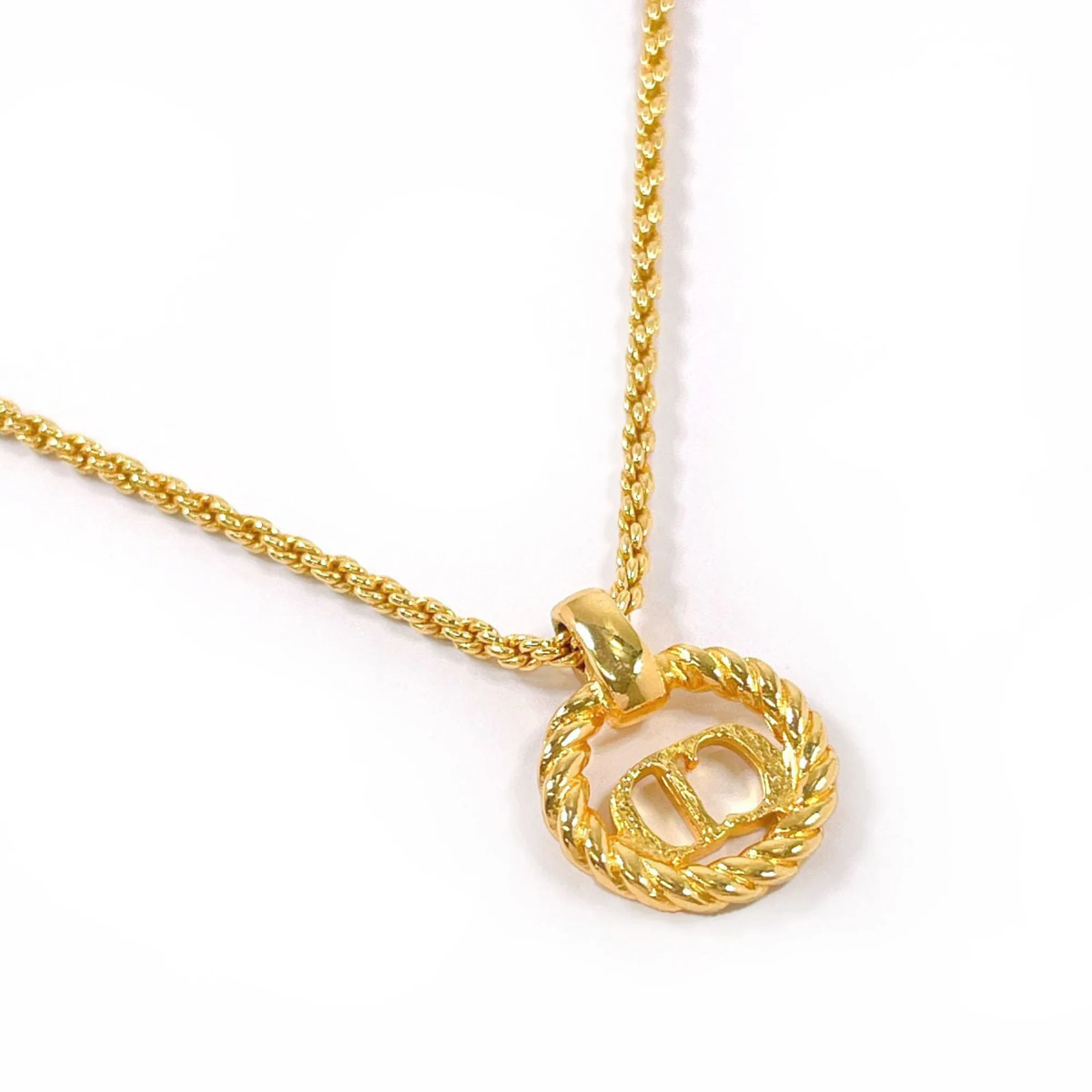 Vintage Pendant Necklace Gold - Image 2
