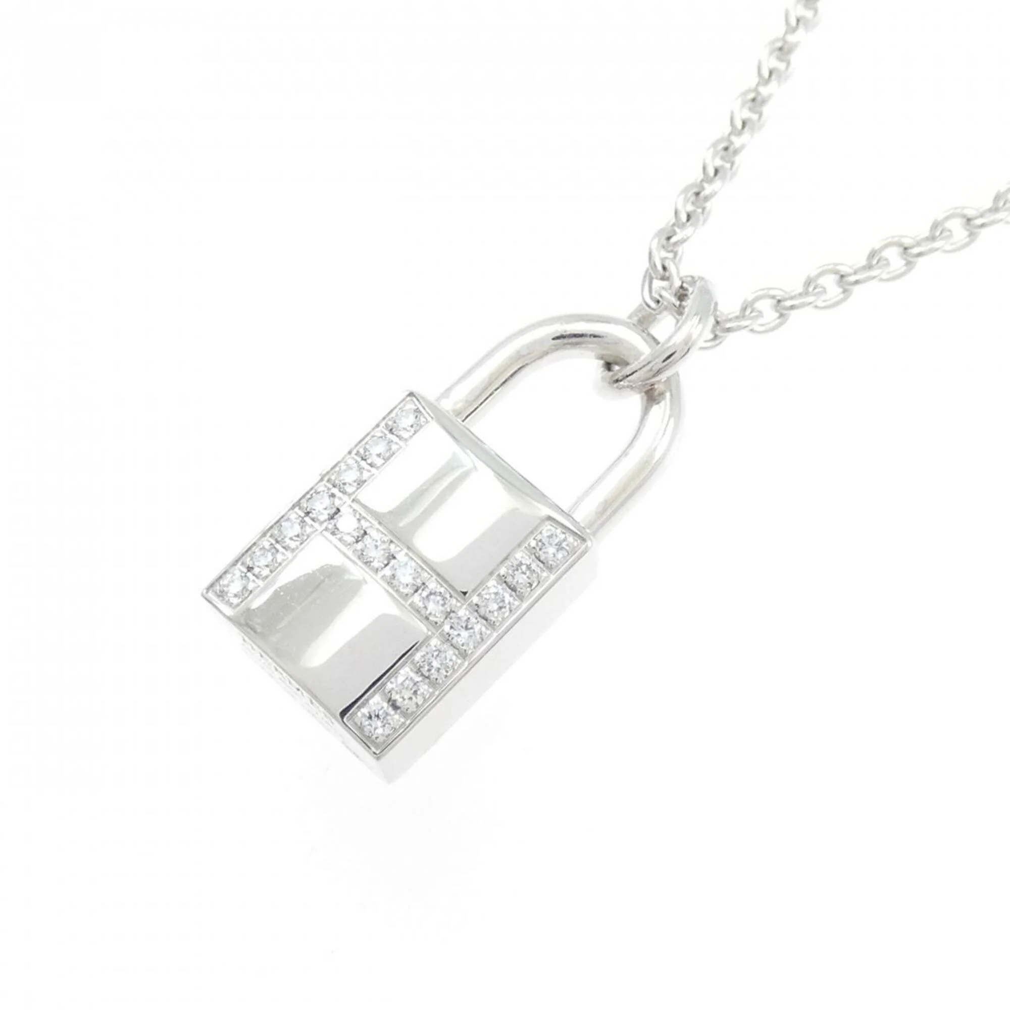 Amulette Cadena Pendant Necklace 18K White Gold and Diamond - Image 3