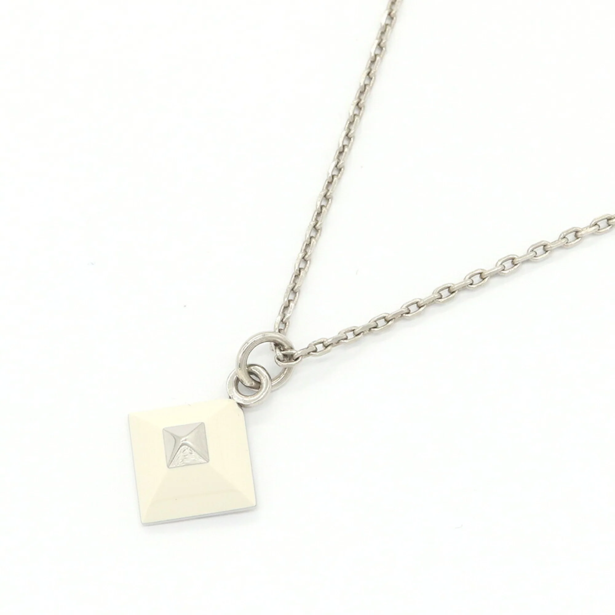 Medor Pendant Necklace Metal Ivory and Silver