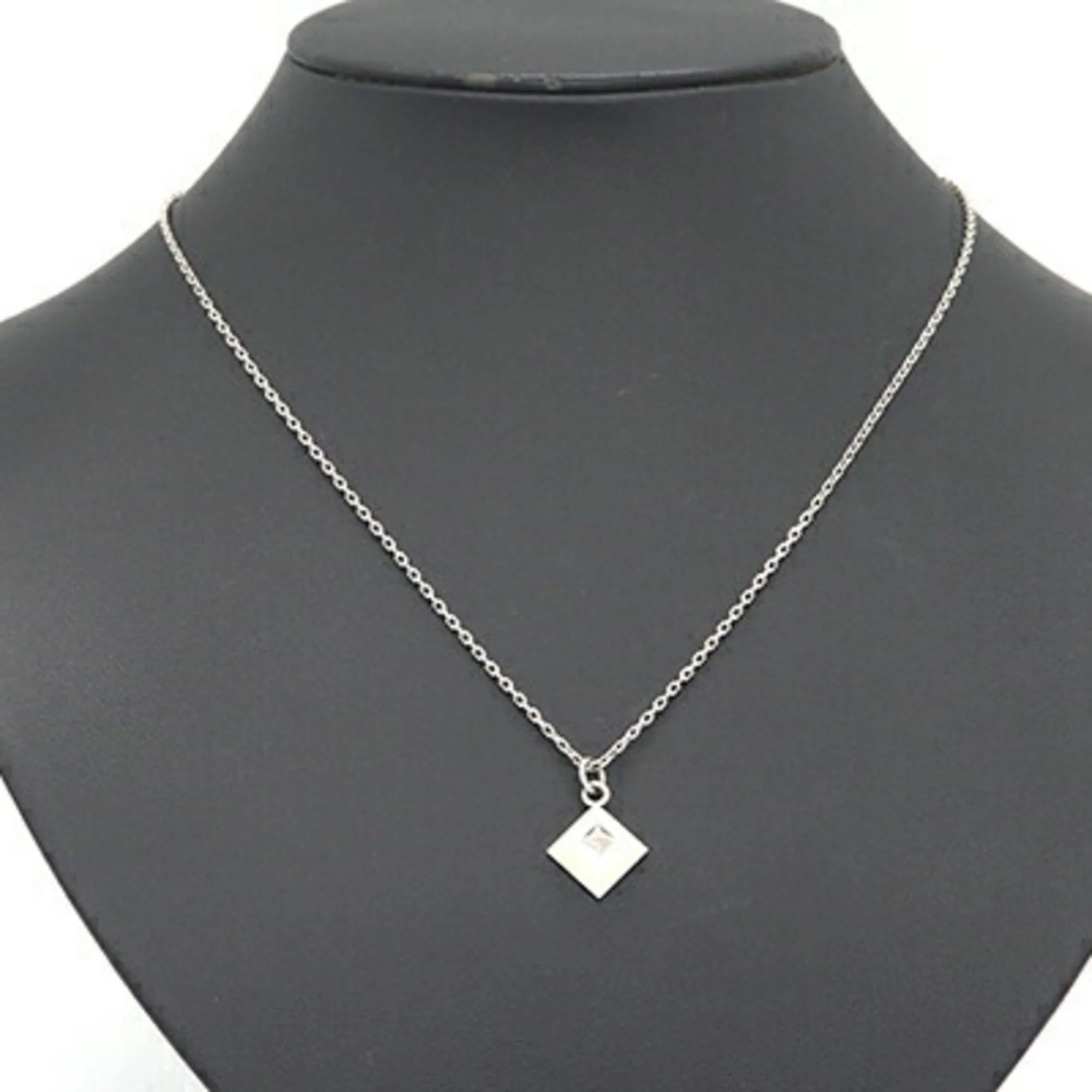 Medor Pendant Necklace Metal Ivory and Silver - Image 6