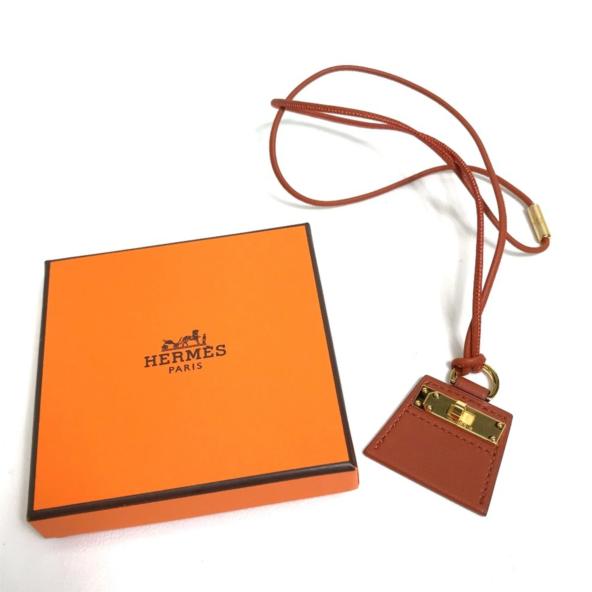 Mon Petit Kelly Pendant Necklace Leather Brown Mini - Image 9