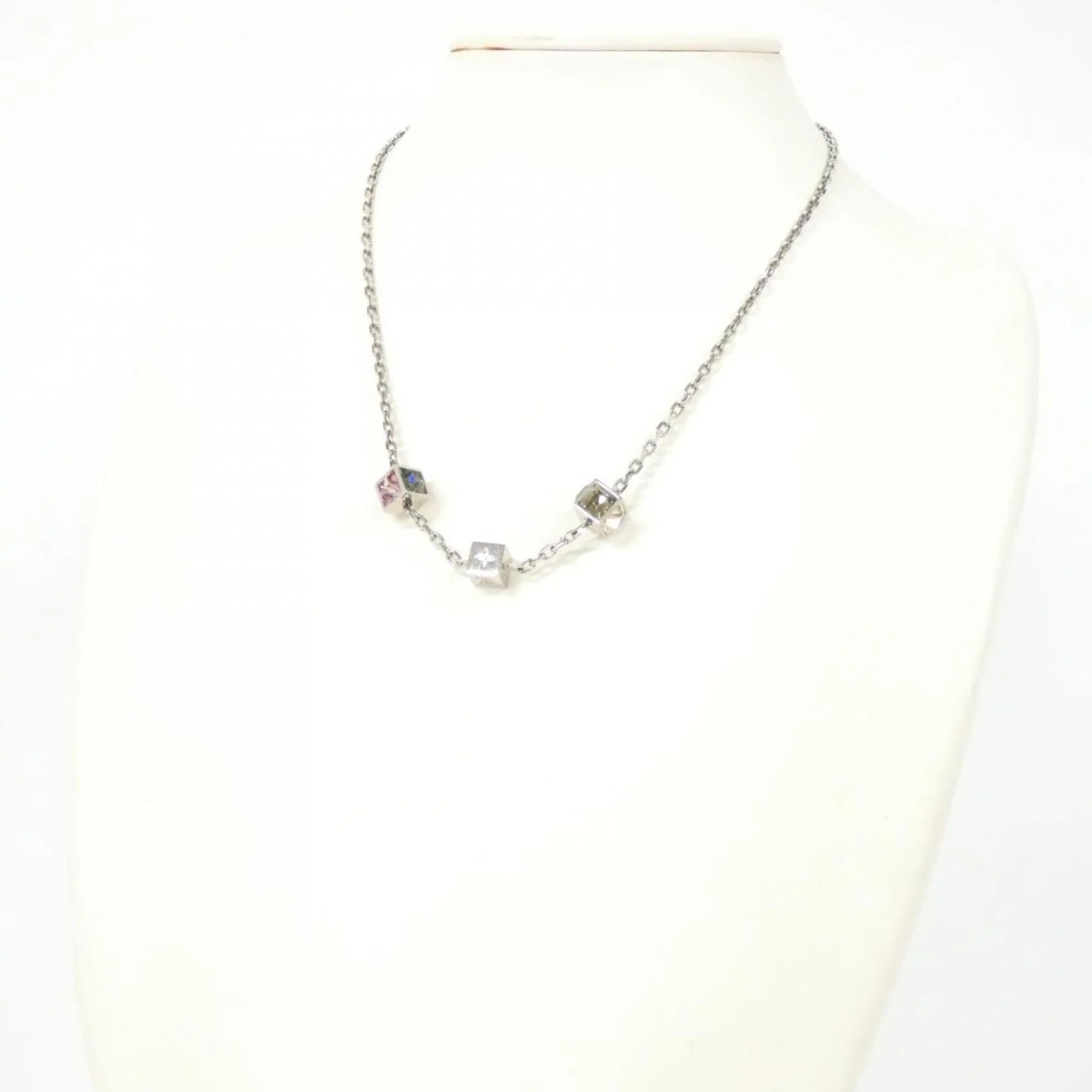 Collier Gamble Pendant Necklace - Image 4