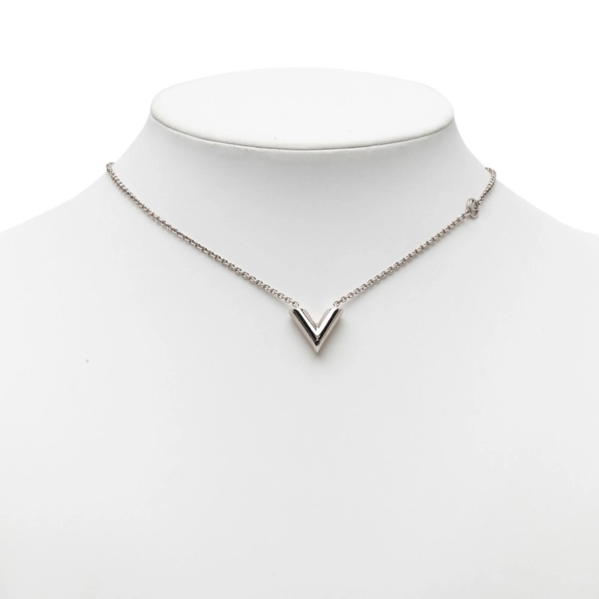Essential V Pendant Necklace Silver Metal - Image 7