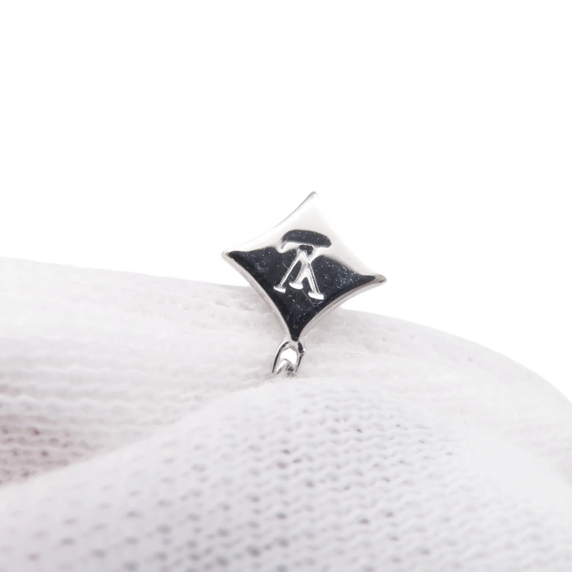 Monogram Pendant Necklace 18K White Gold Star with Diamond - Image 8