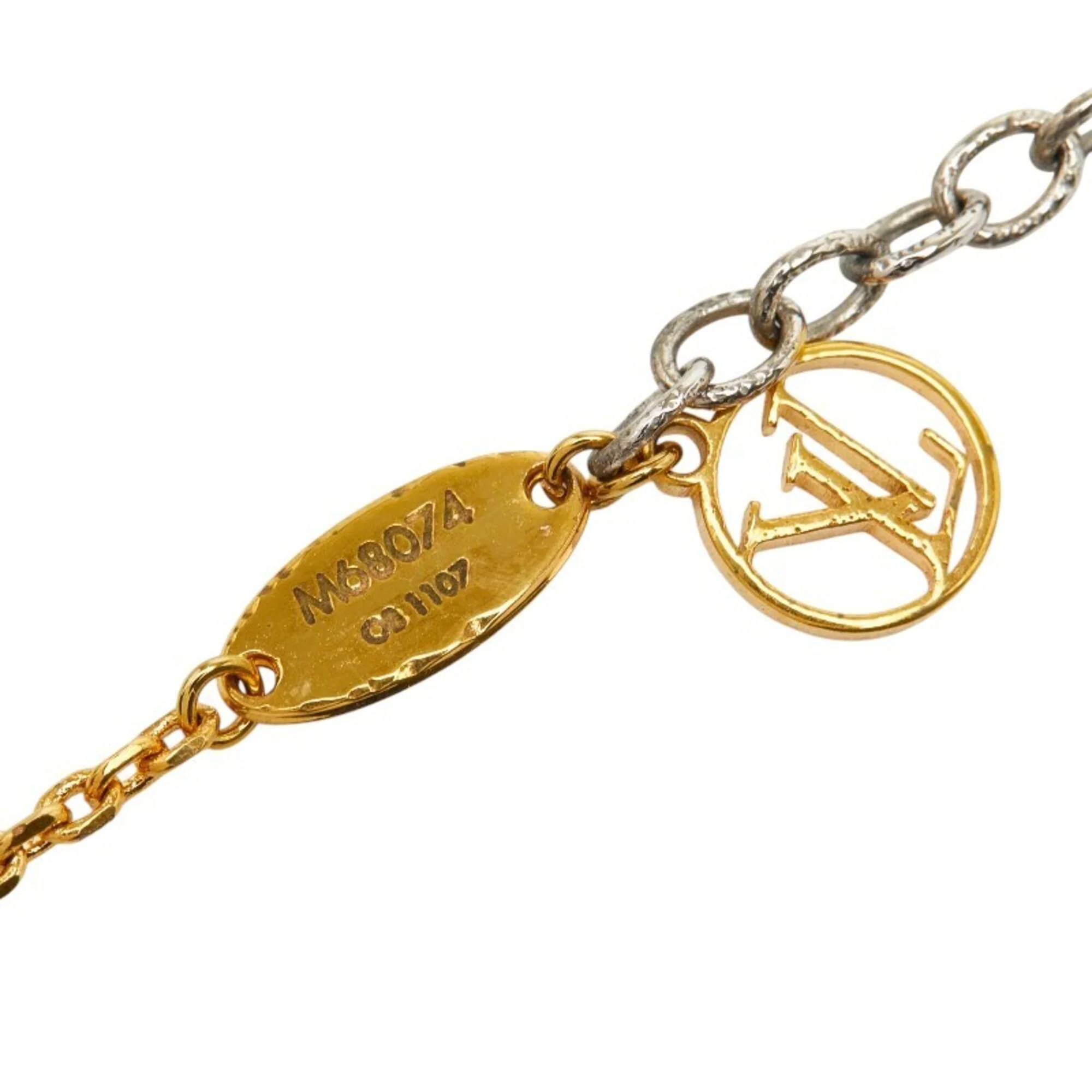 Pendant Necklace Gold and Metal - Image 6