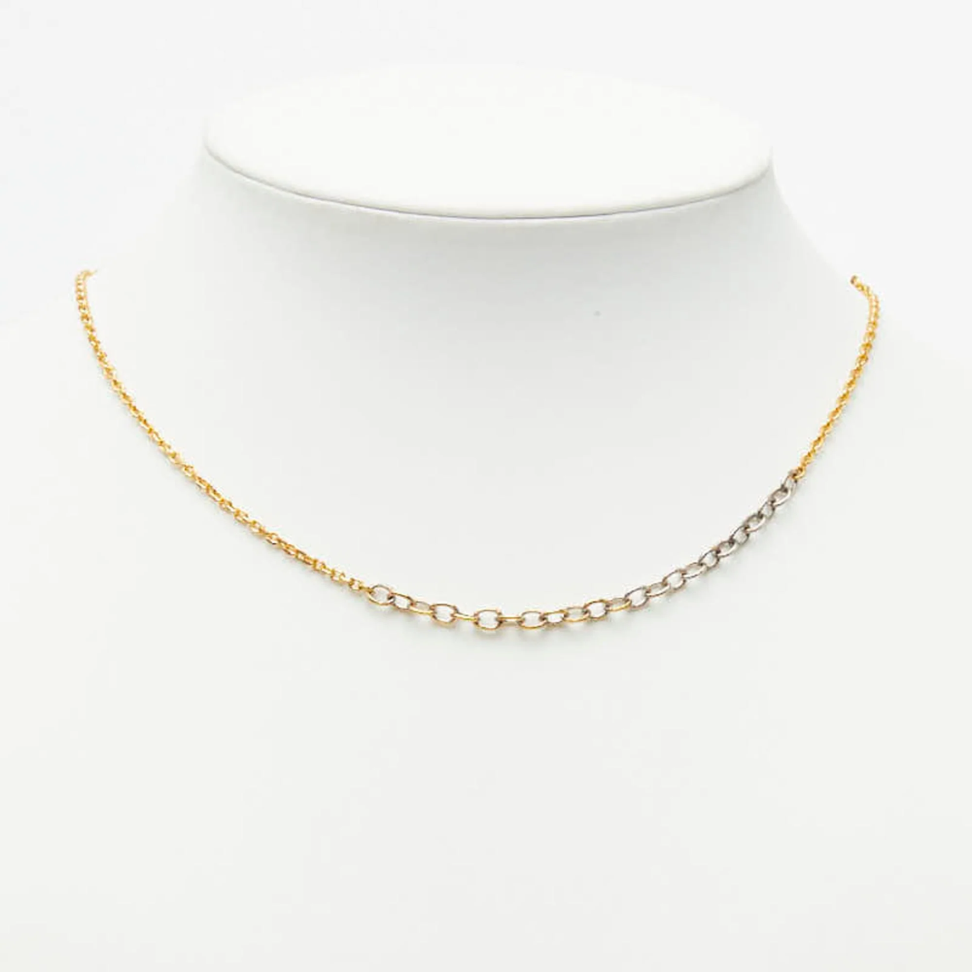 Pendant Necklace Gold and Metal - Image 7