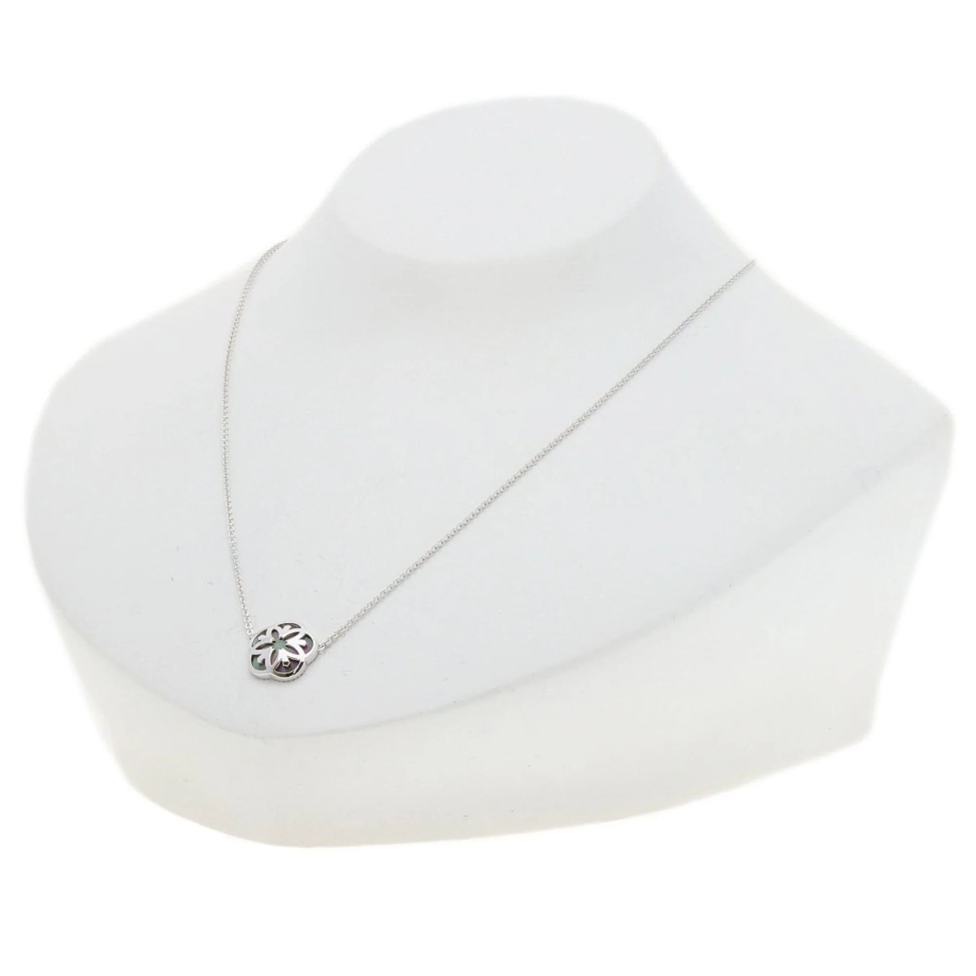 Pendant Necklace 18K White Gold With Shell - Image 4