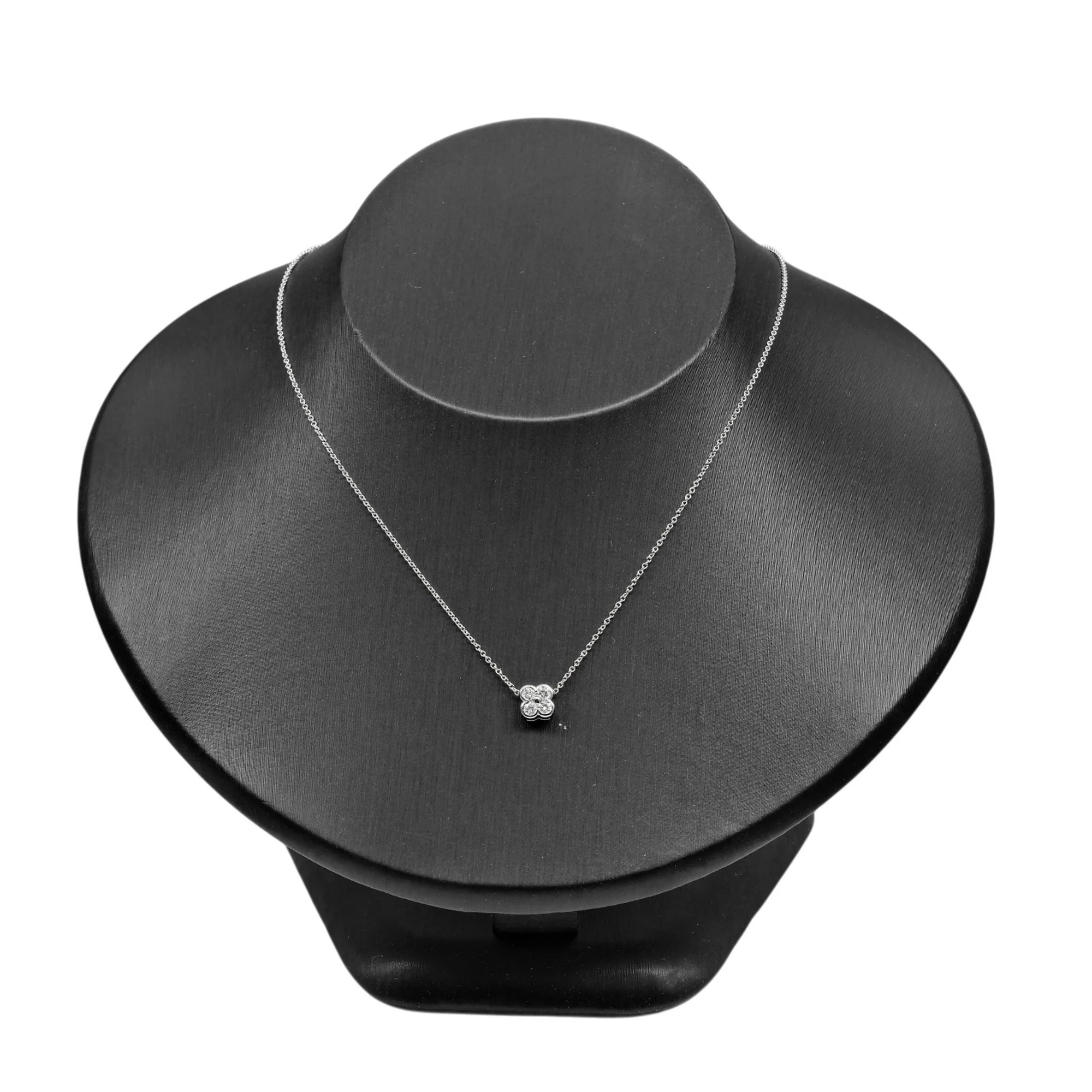 Bezel-Set Pendant Necklace Platinum and Diamond - Image 2