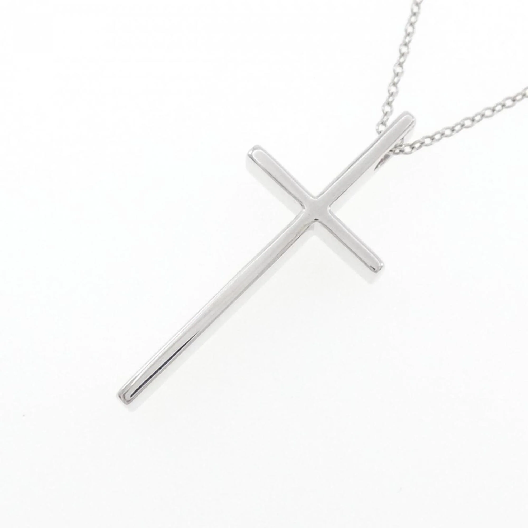 Cross Pendant Necklace 18K White Gold - Image 3