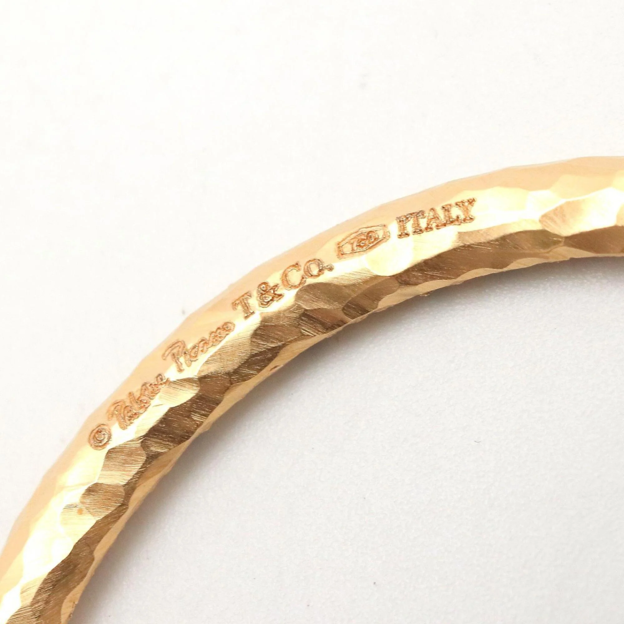 Diamond Hammered Circle Pendant Necklace 18K Yellow Gold Large - Image 4