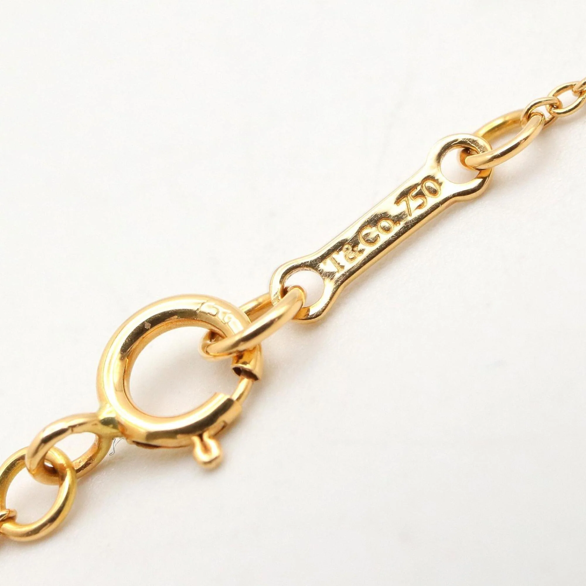 Diamond Hammered Circle Pendant Necklace 18K Yellow Gold Large - Image 5