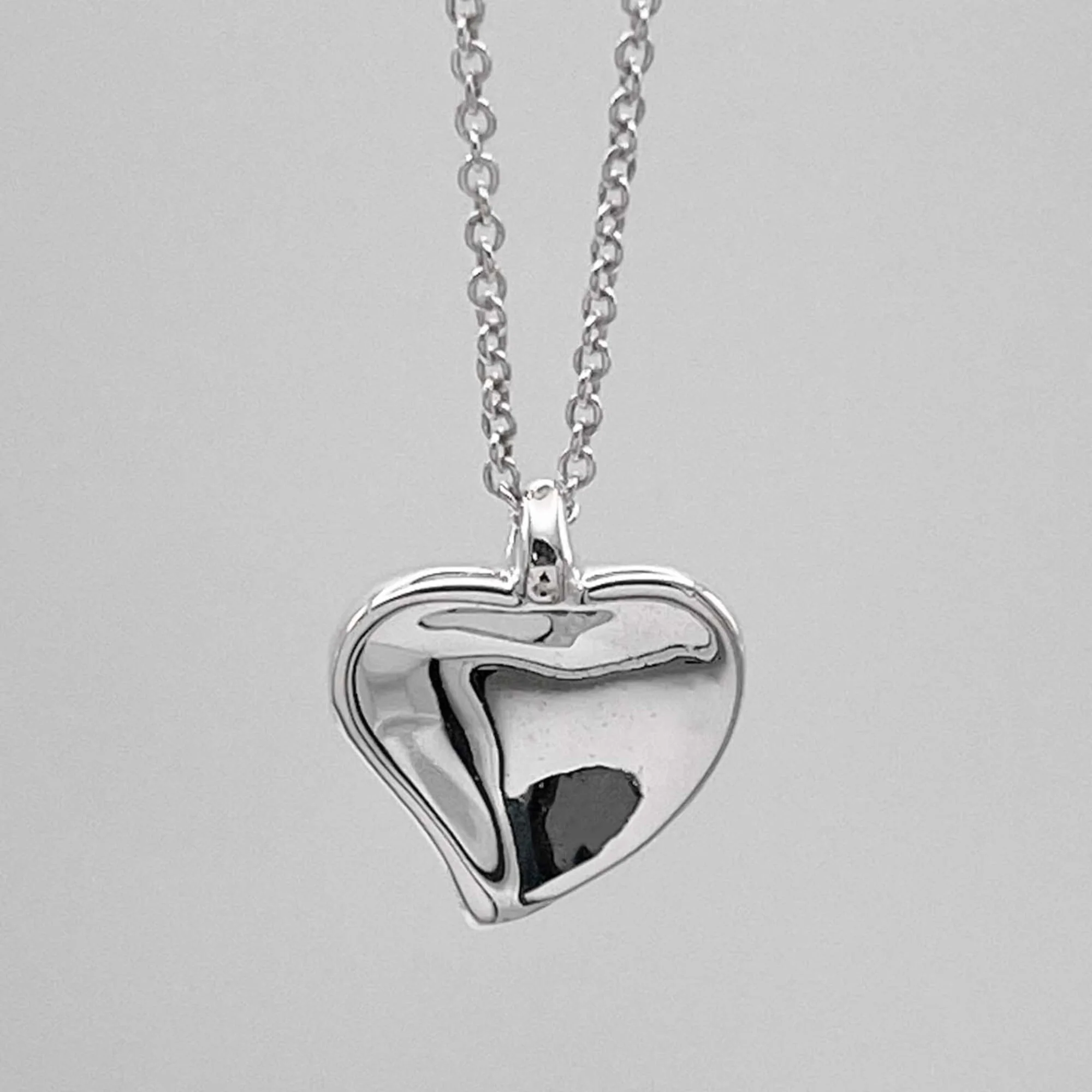 Elsa Peretti Pendant Necklace Sterling Silver 15mm - Image 2