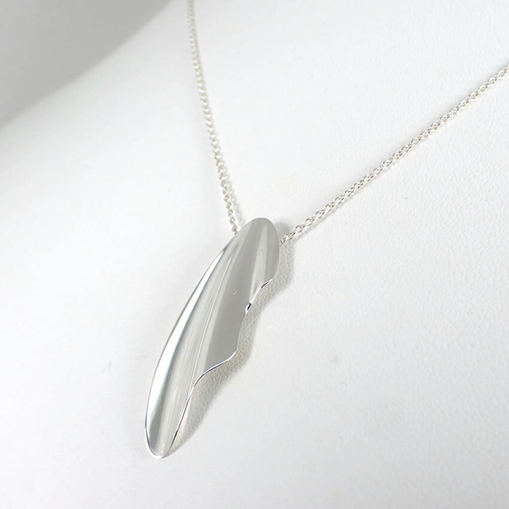 Elsa Peretti Pendant Necklace Sterling Silver 36.5mm - Image 4