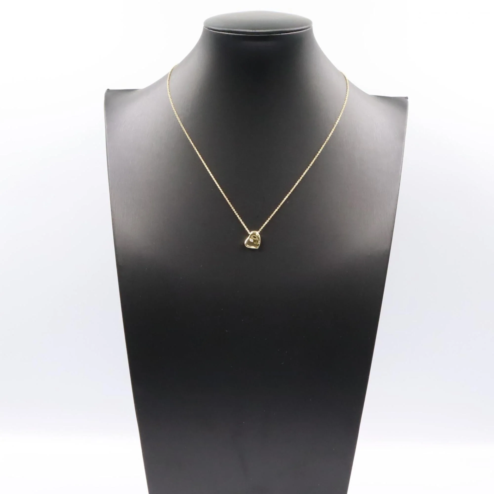 Full Heart Pendant Necklace 18K Yellow Gold - Image 6