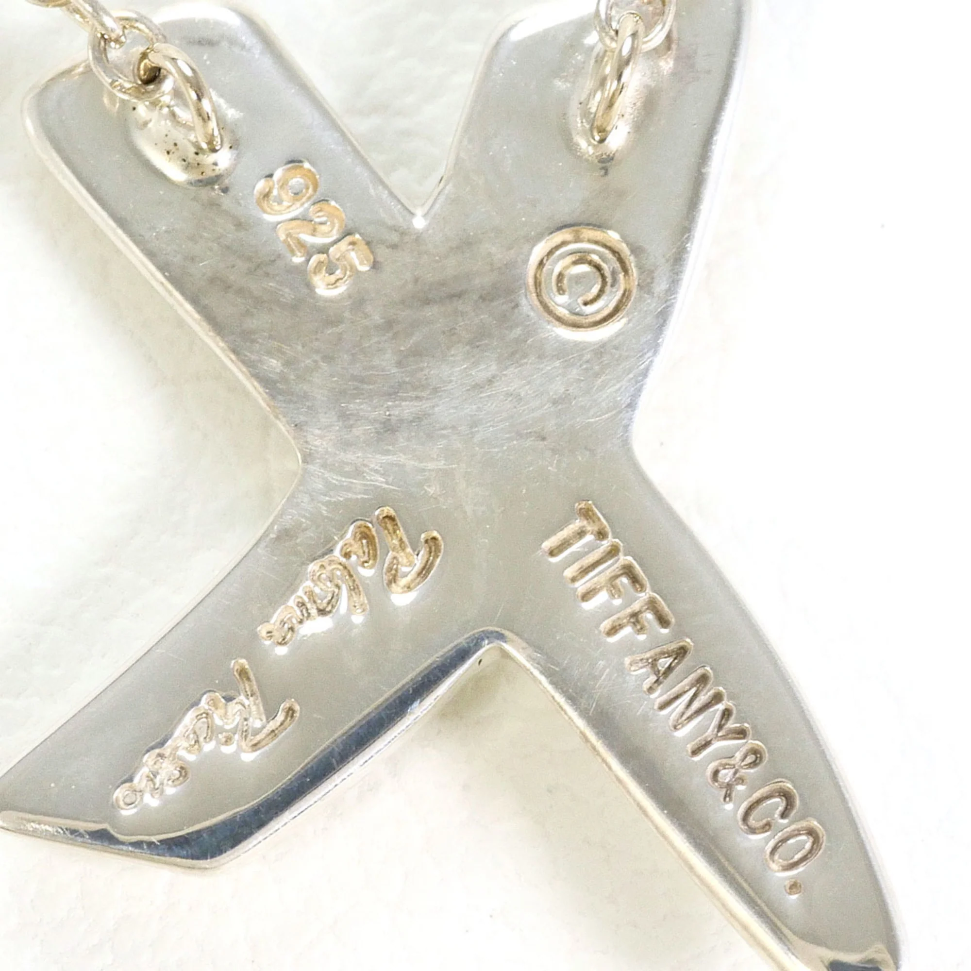 Kiss Pendant Necklace Sterling Silver - Image 4