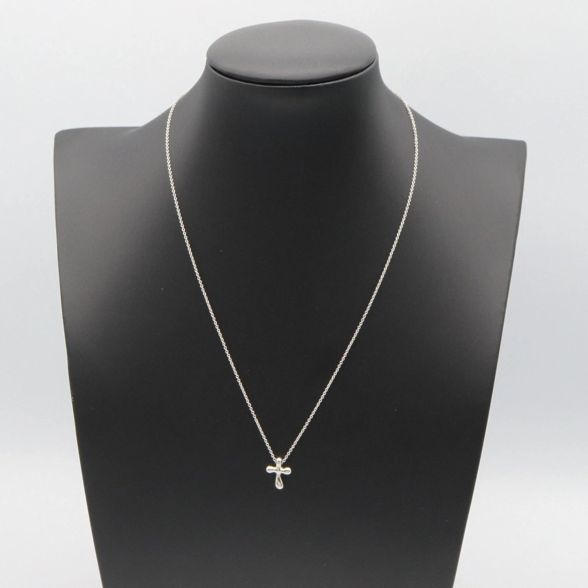 Pendant Necklace Platinum Small - Image 5