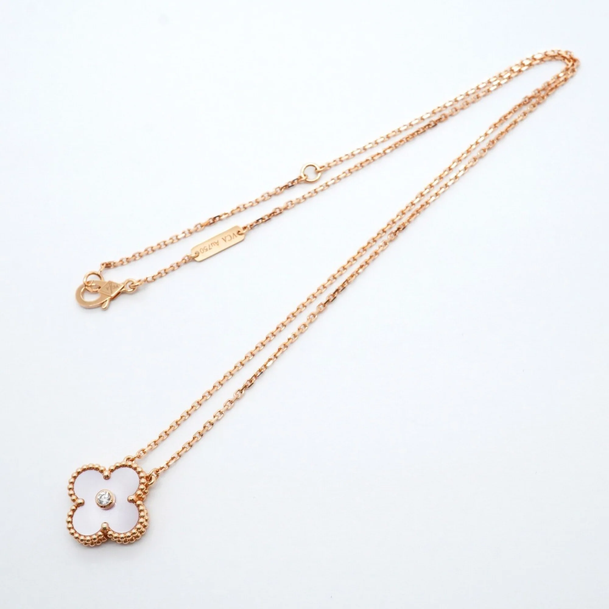 Alhambra Pendant Necklace 18K Rose Gold and Mother of Pearl - Image 3