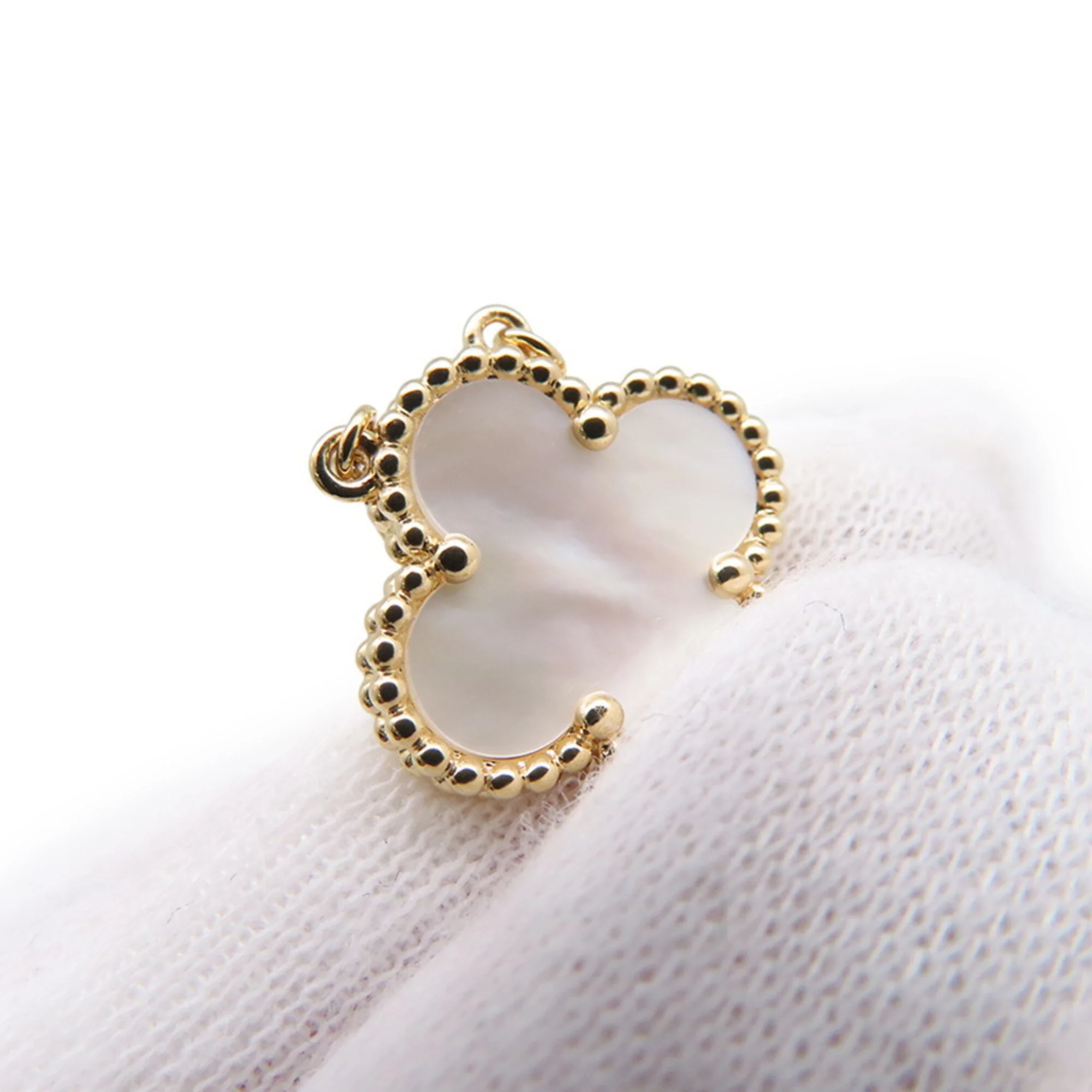 Alhambra Pendant Necklace 18K Yellow Gold and Mother of Pearl - Image 5