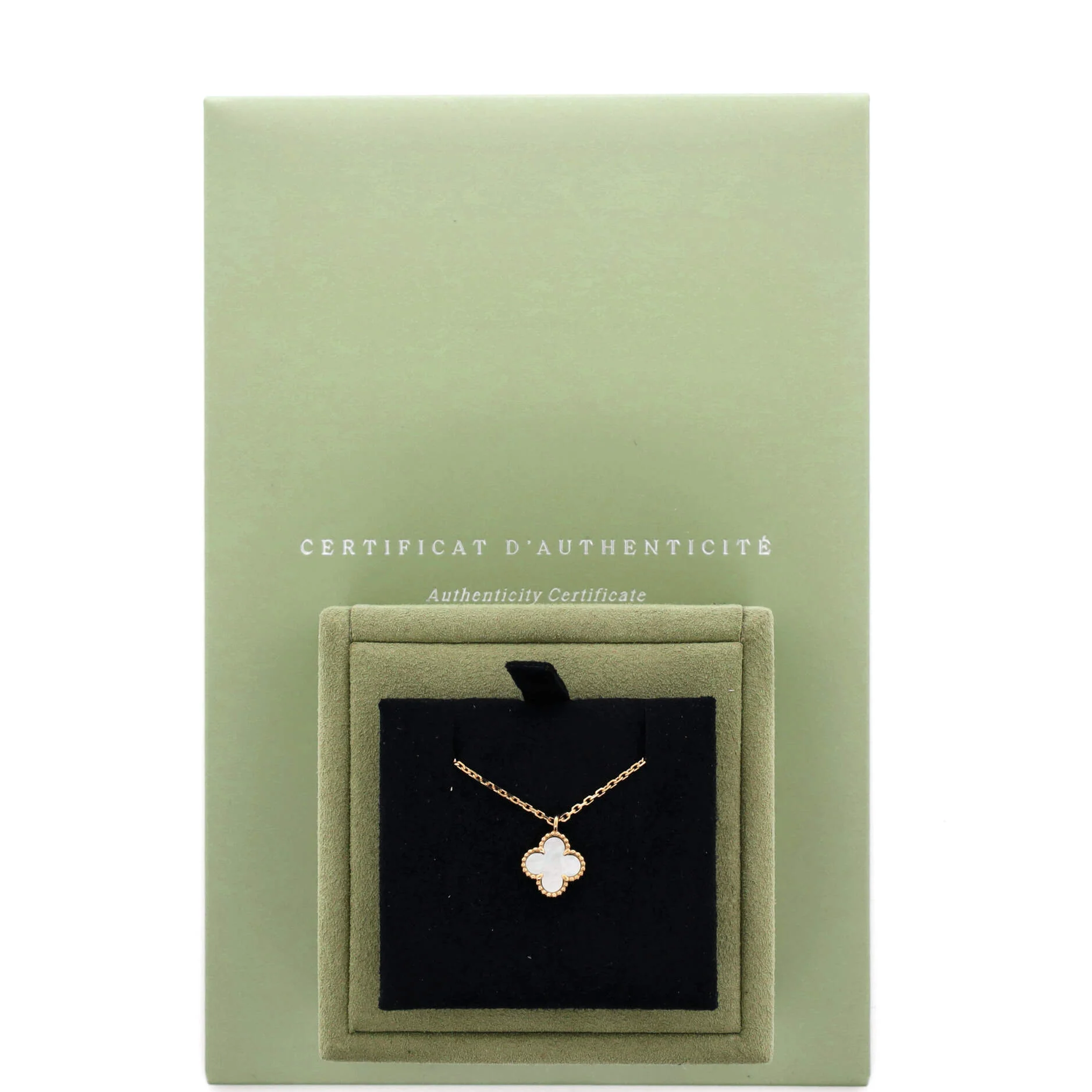 Sweet Alhambra Pendant Necklace 18K Yellow Gold and Mother of Pearl - Image 2