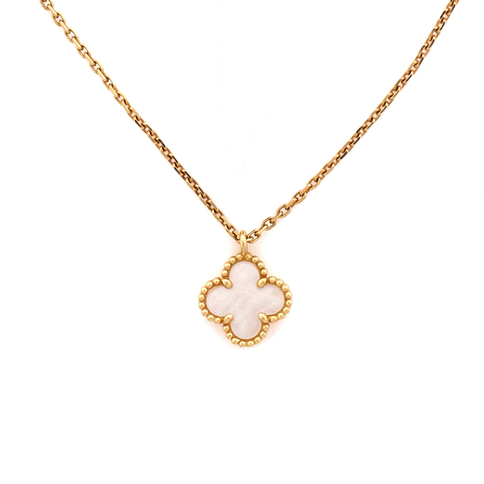 Sweet Alhambra Pendant Necklace 18K Yellow Gold and Mother of Pearl - Image 3