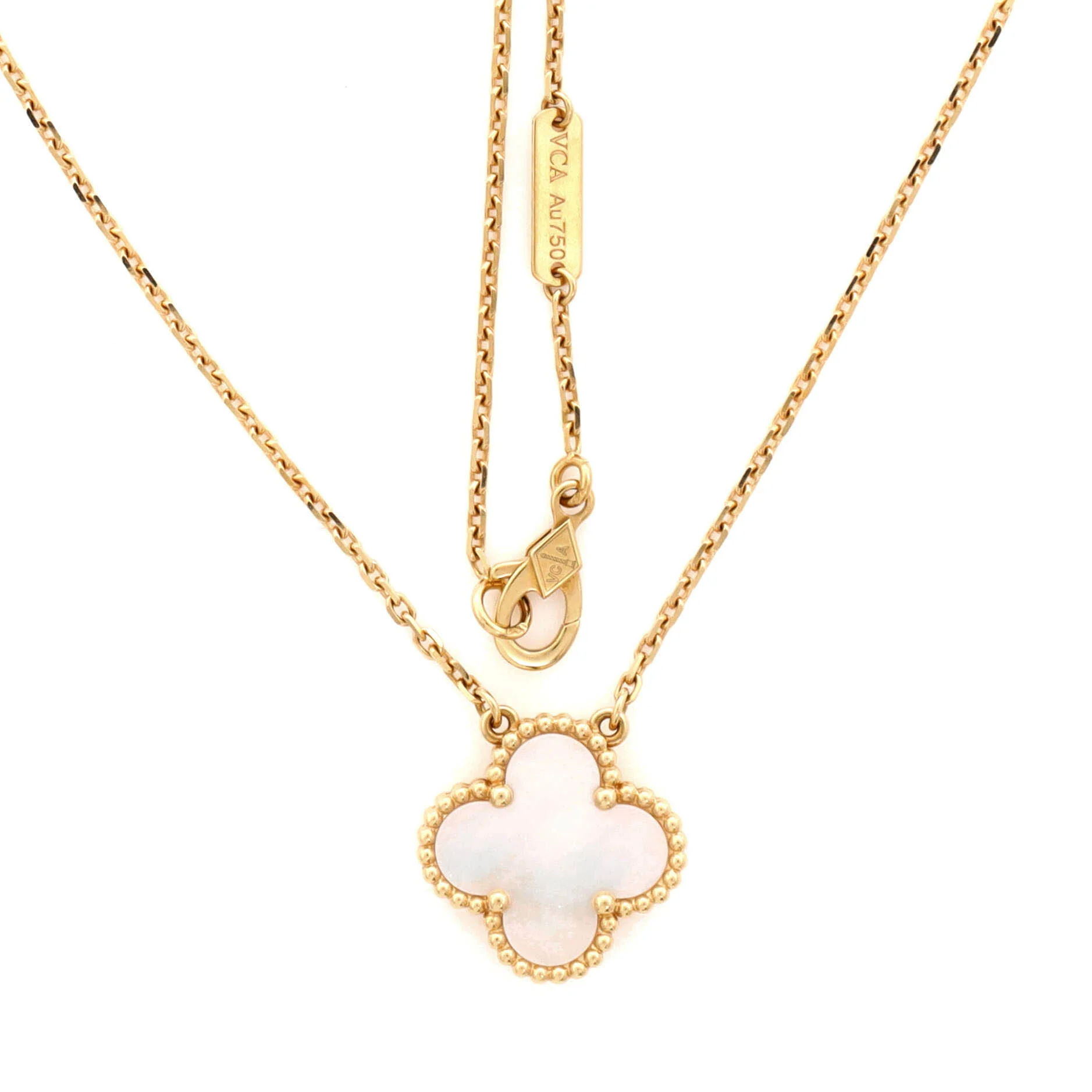 Vintage Alhambra Pendant Necklace 18K Yellow Gold and Mother of Pearl - Image 3