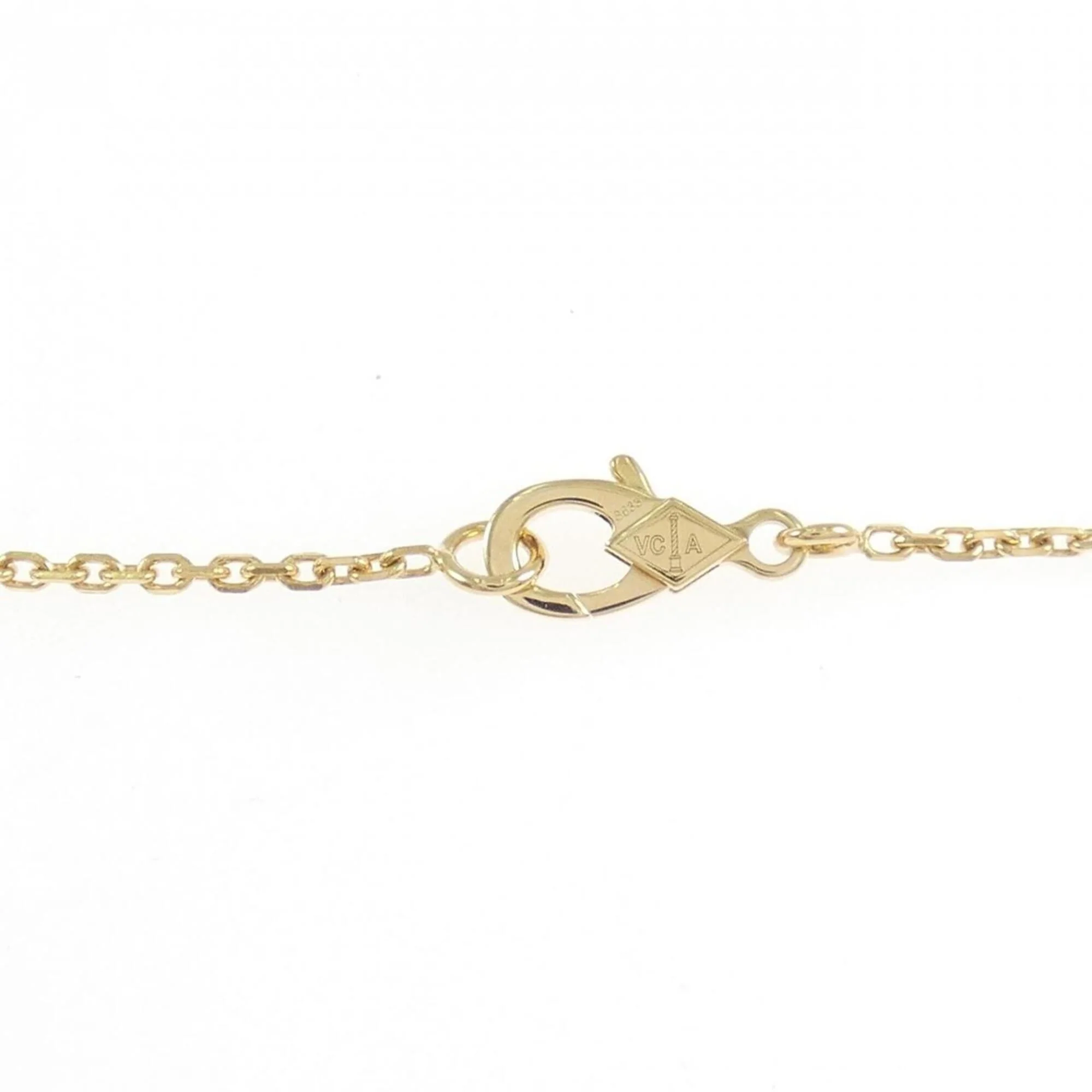 Vintage Alhambra Pendant Necklace 18K Yellow Gold and Onyx - Image 4