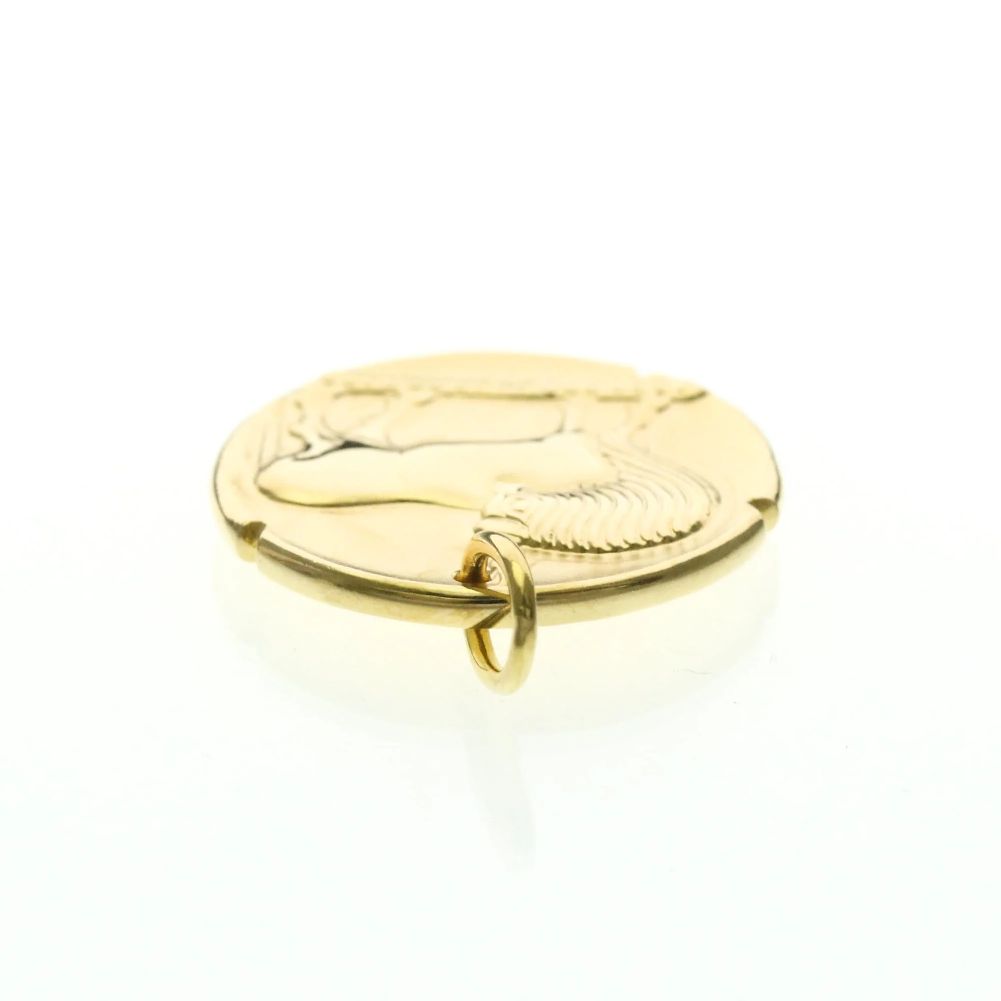 Zodiac Medal Taurus Pendant Necklace 18K Yellow Gold - Image 4