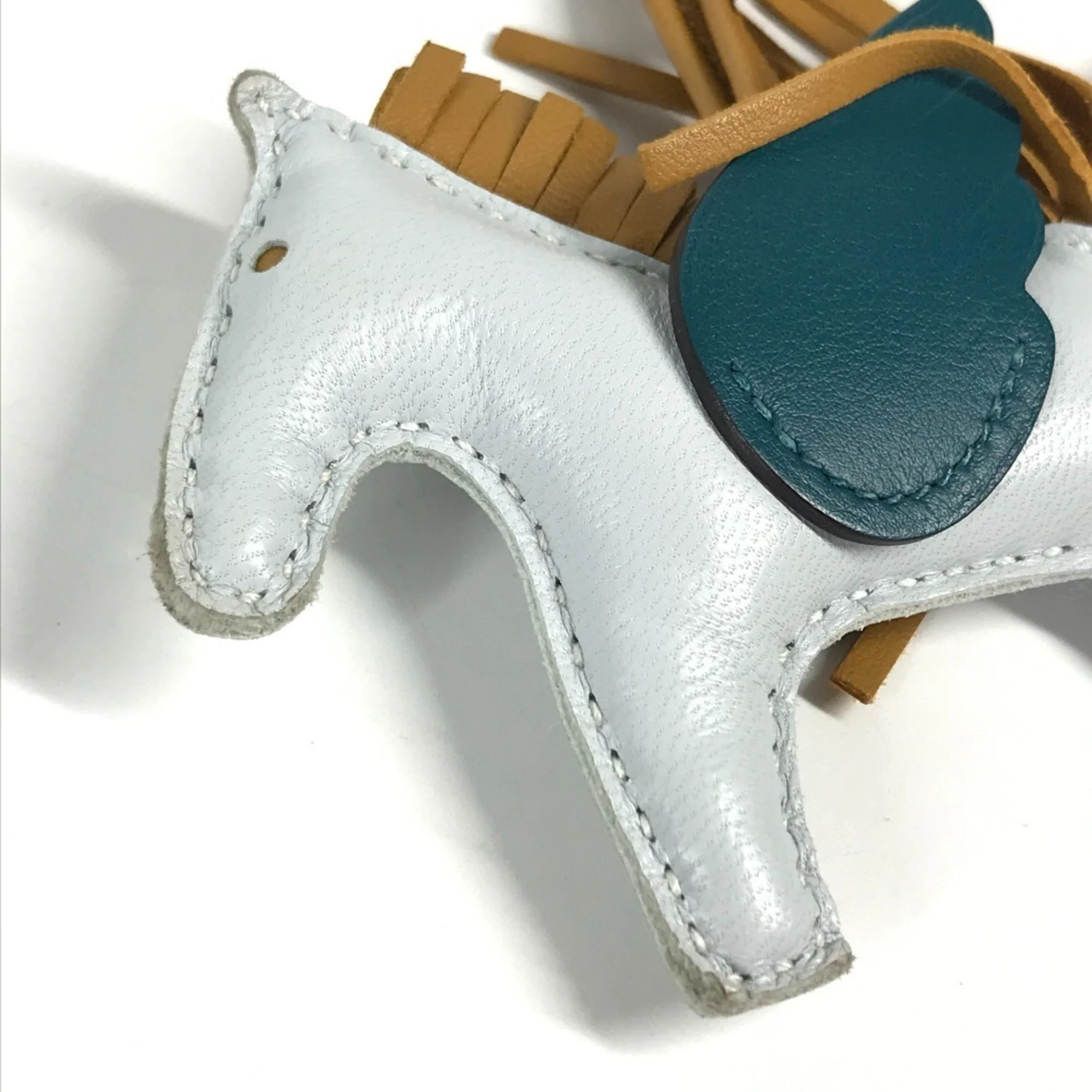 Charm Agneau Milo Beige and Blue Handbag Charm - Image 3