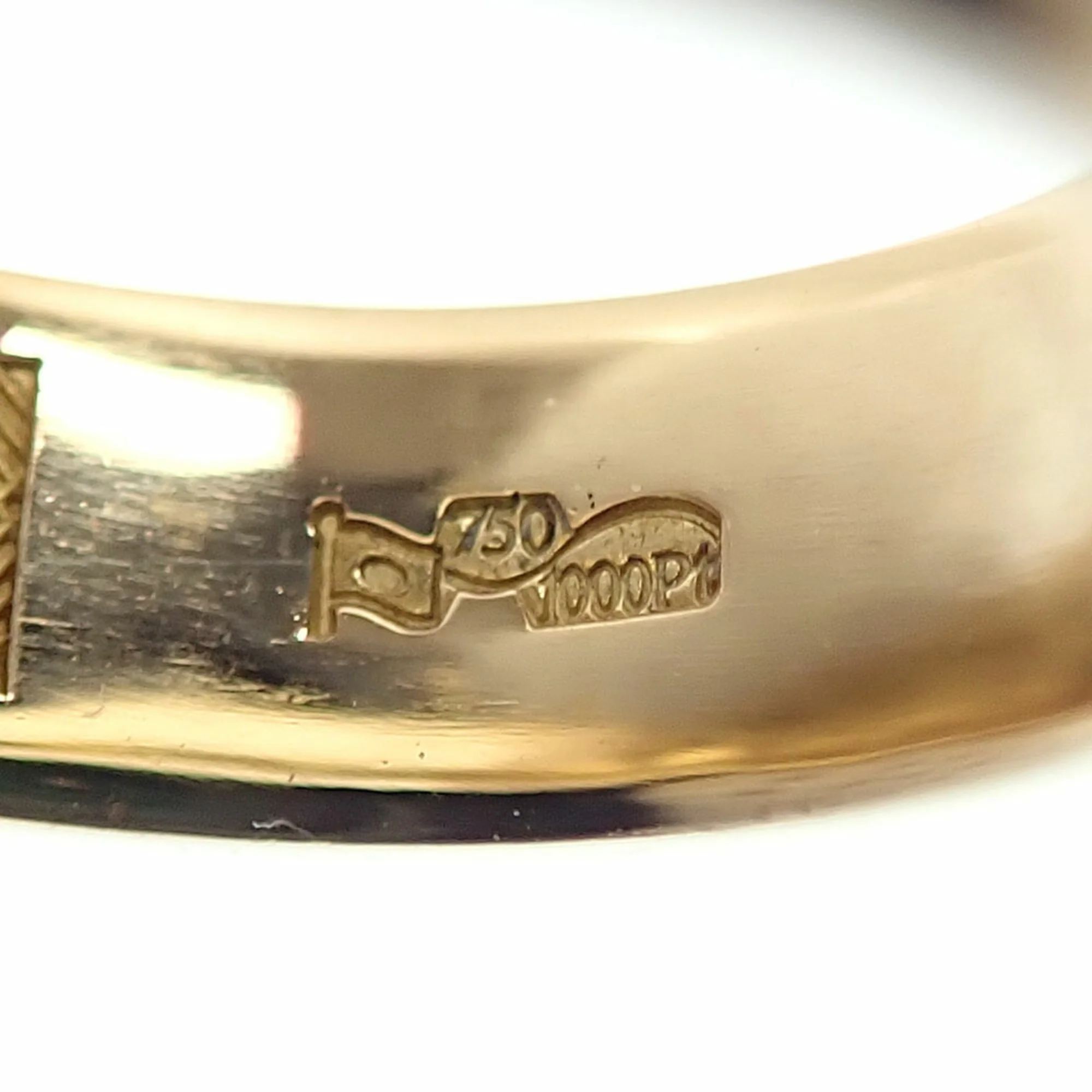 Ring Platinum and 18K Yellow Gold - Image 6