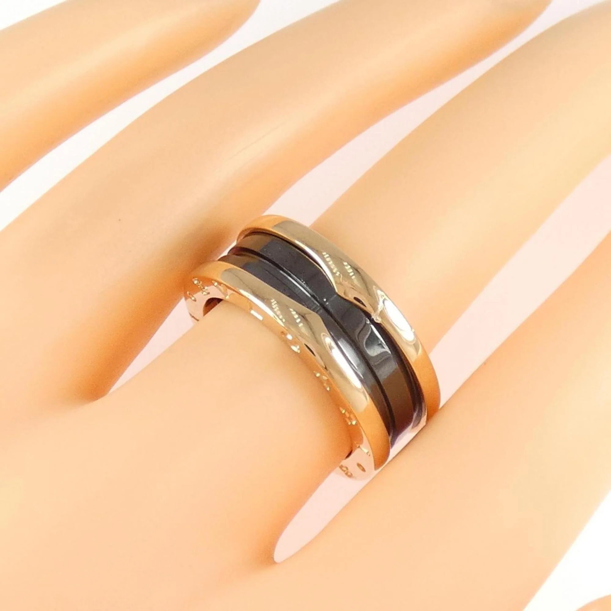 B.Zero1 Ring 18K Rose Gold and Ceramic - Image 3