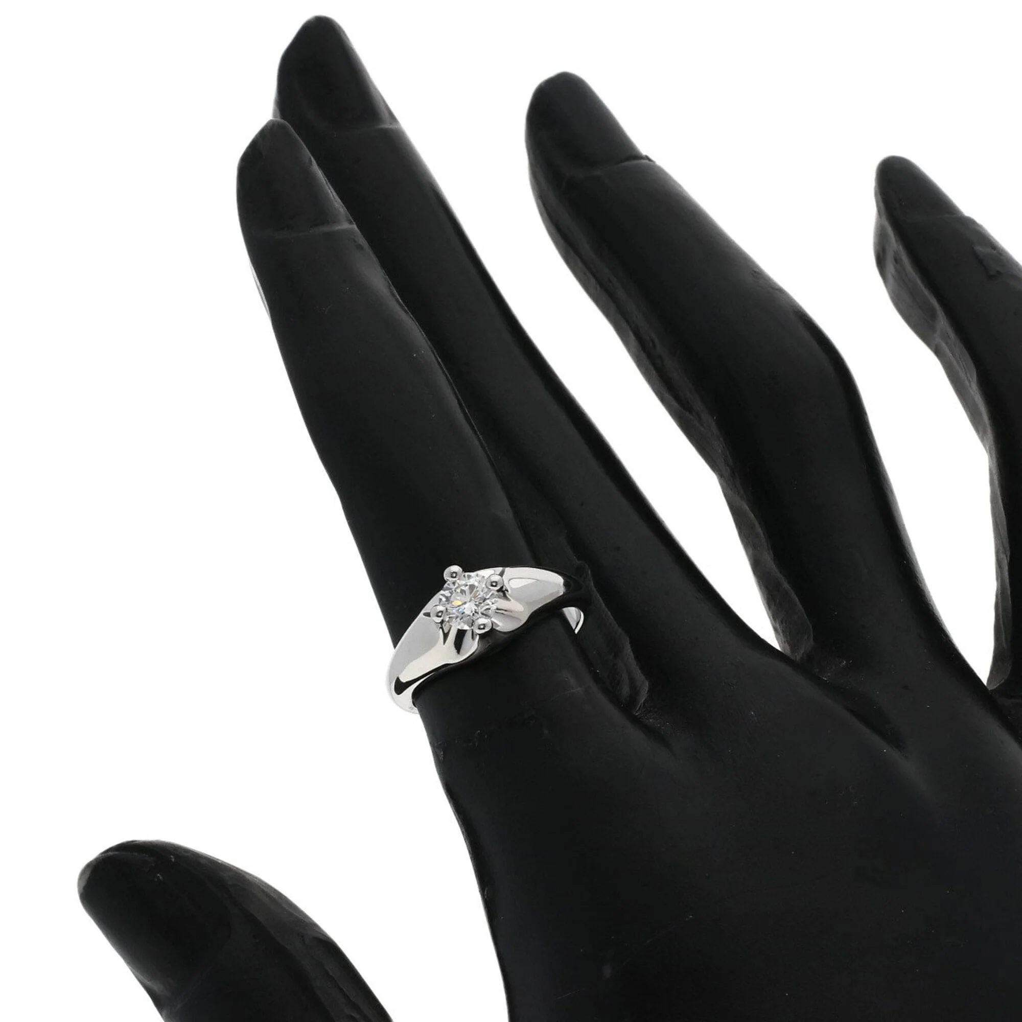 One Band Ring Platinum with Diamond - Image 7