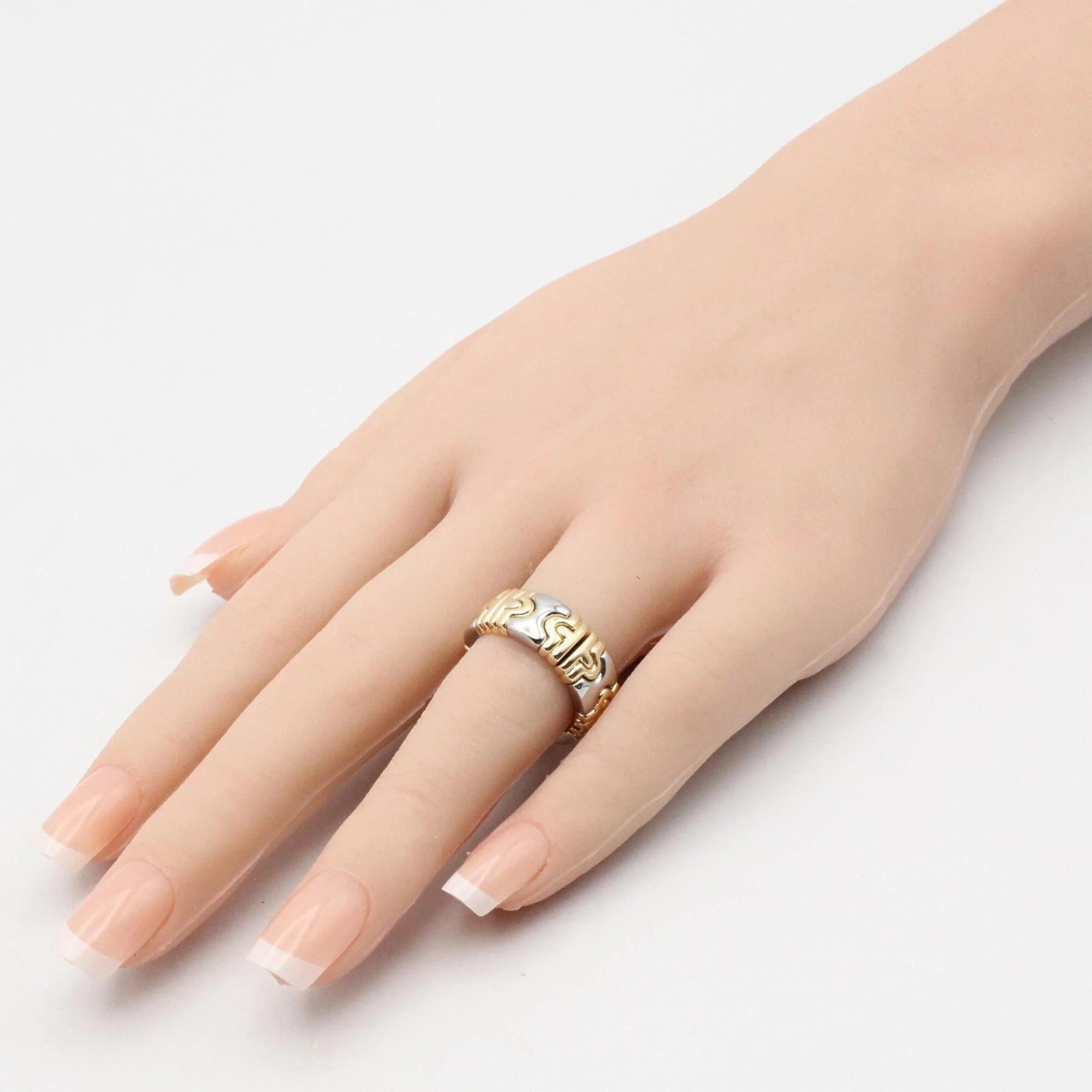 Parentesi Band Ring Stainless Steel and 18K Yellow Gold - Image 7
