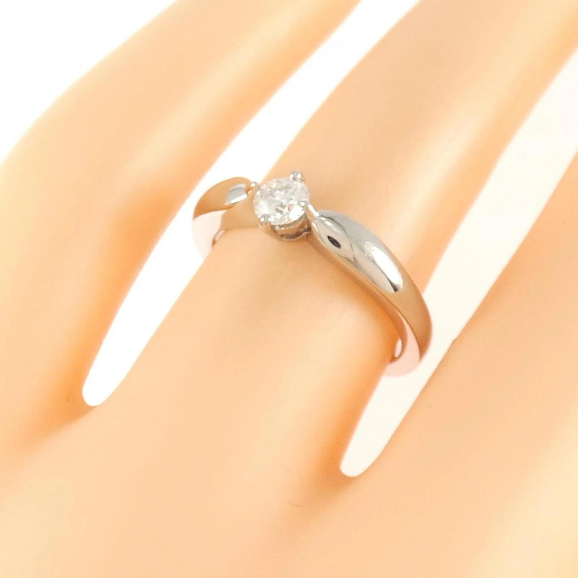 Ring Platinum with Diamond - Image 4