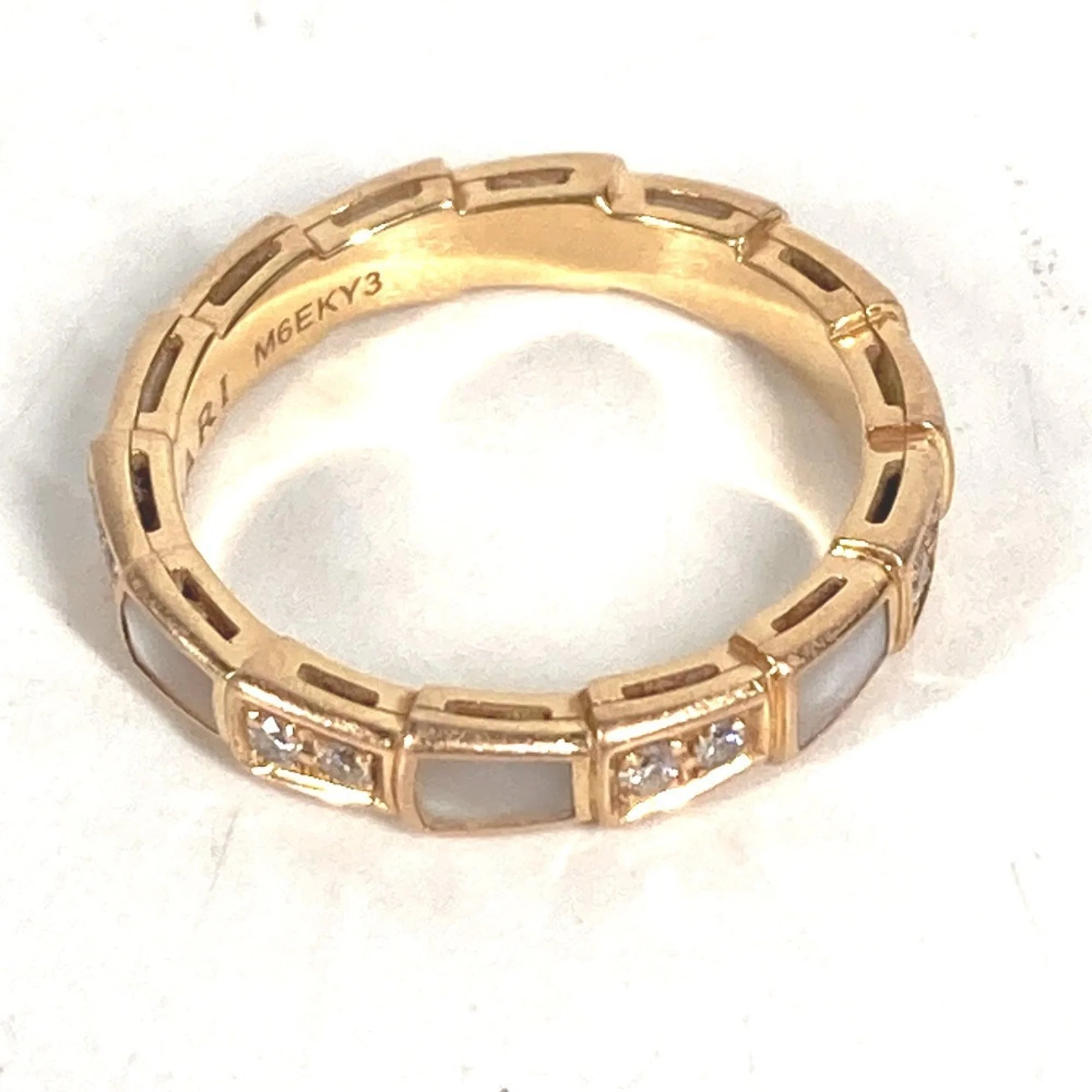 Serpenti Viper Ring 18K Rose Gold with Mother of Pearl - Image 5