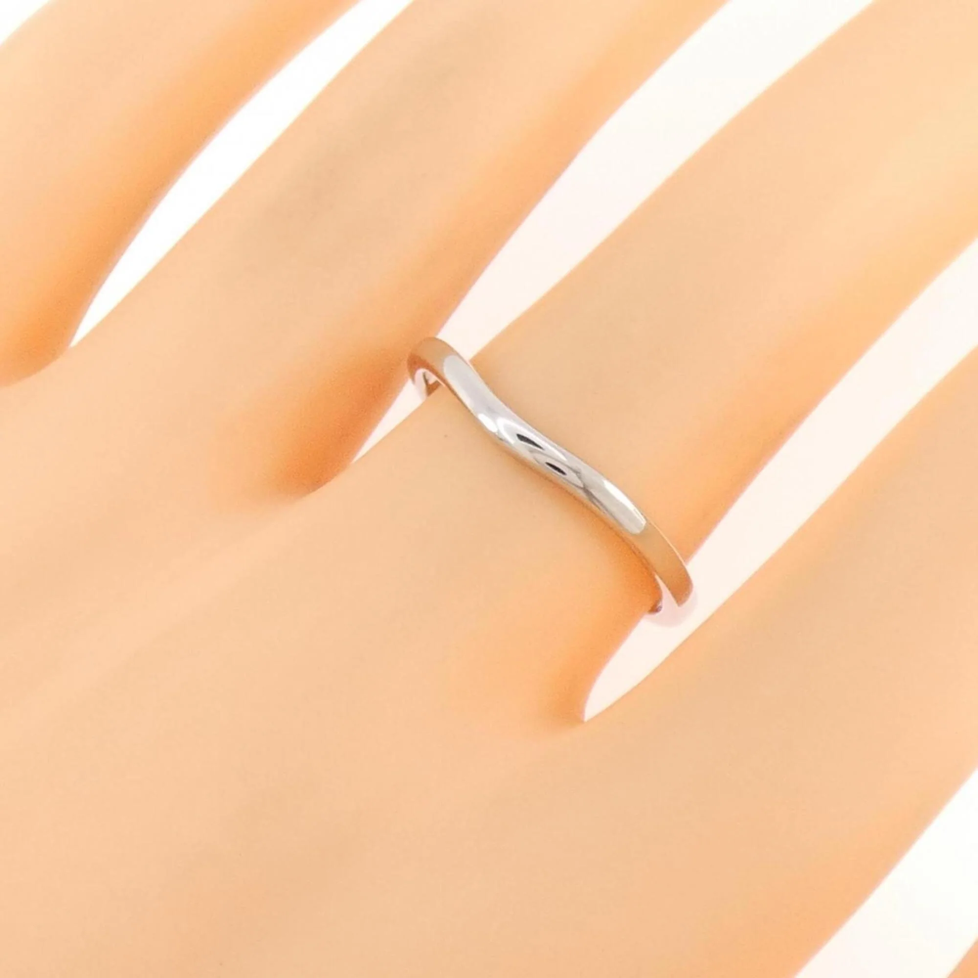 Ballerina Band Ring Platinum - Image 6