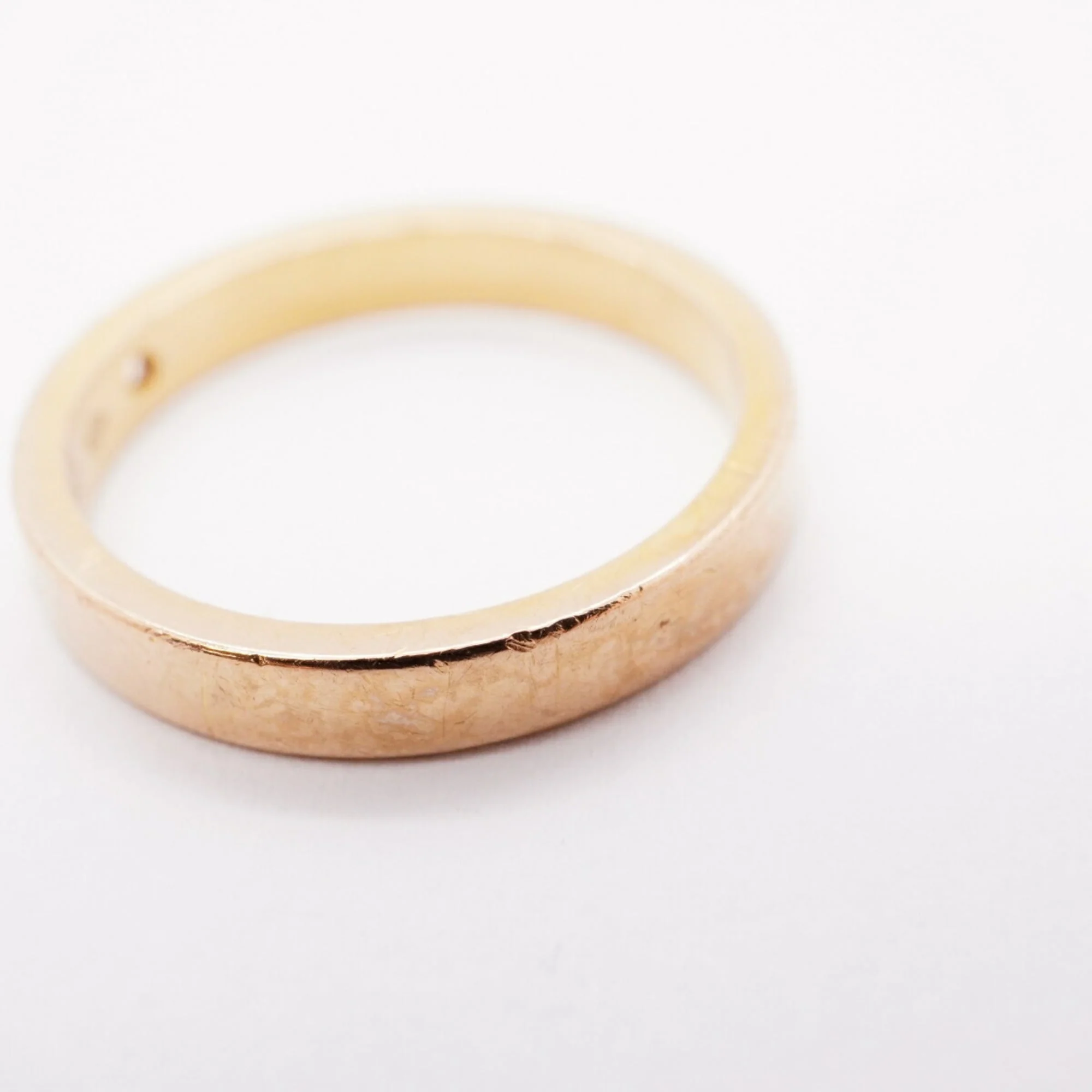 Engraved Ring 18K Rose Gold with Diamond - Image 8