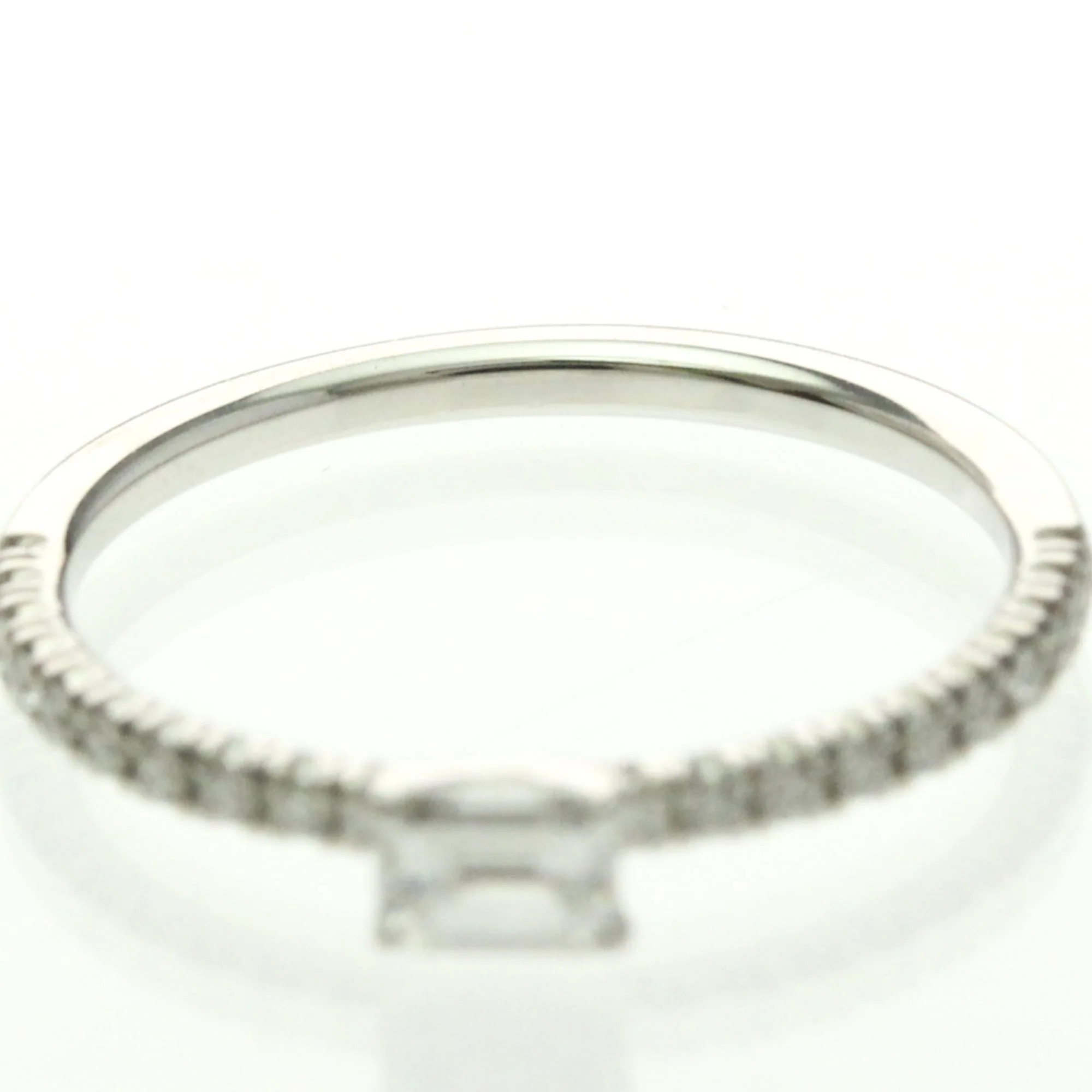 Ethancel Band Ring Platinum with Diamond - Image 5