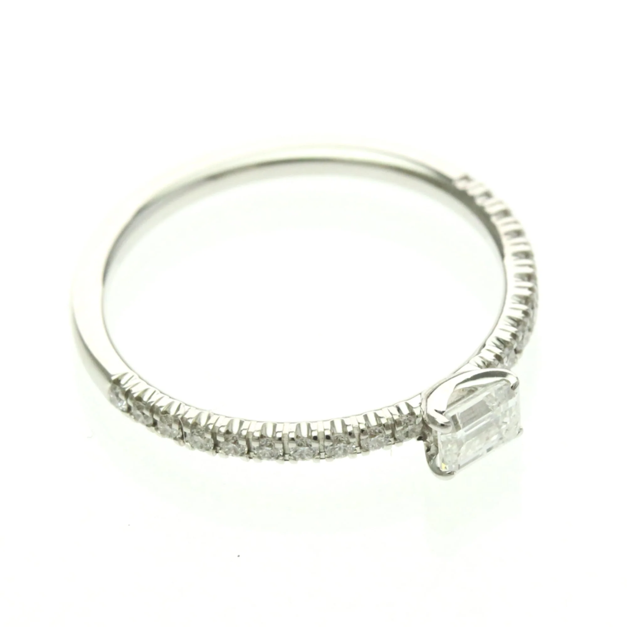 Ethancel Band Ring Platinum with Diamond - Image 9