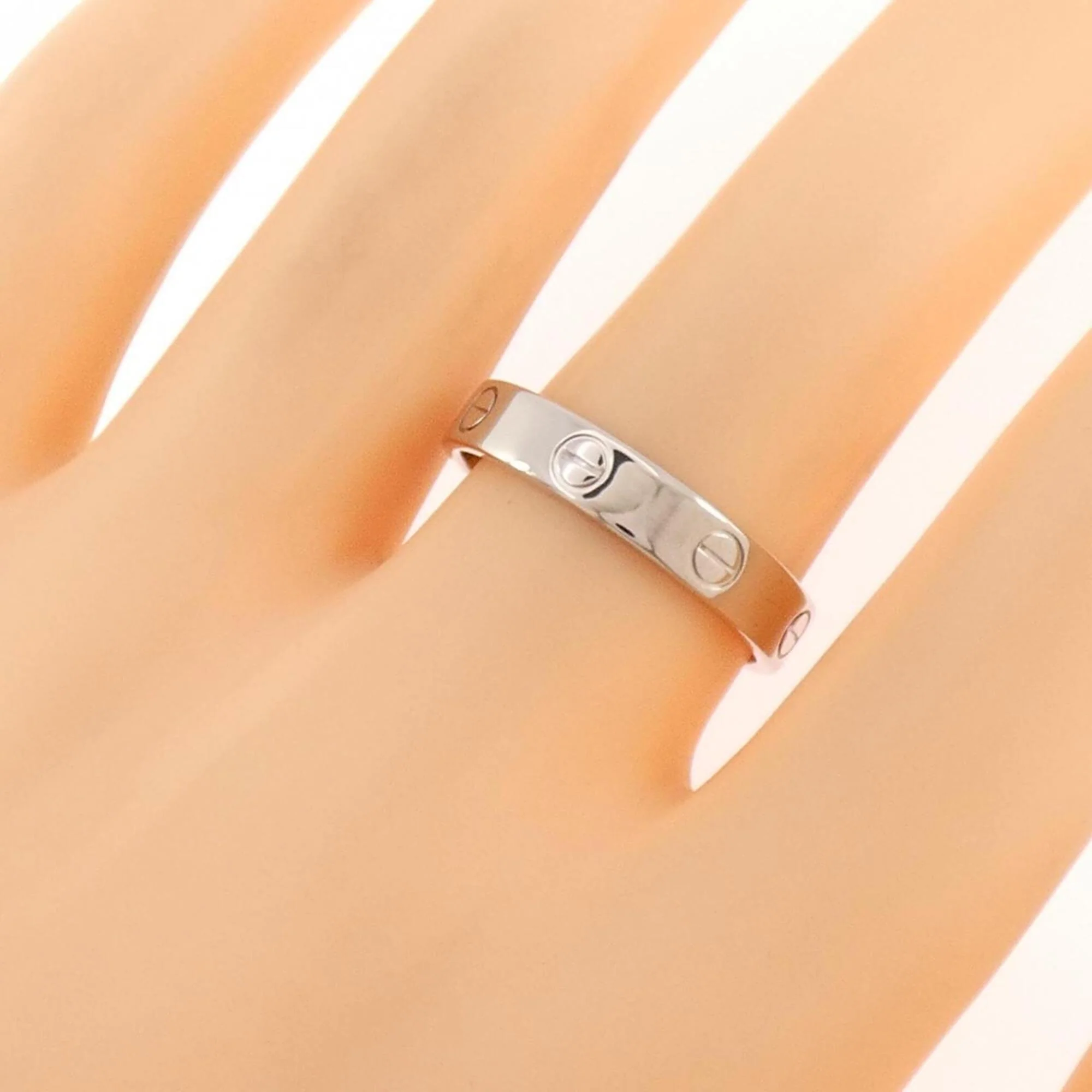 Love Ring 18K White Gold Mini - Image 4