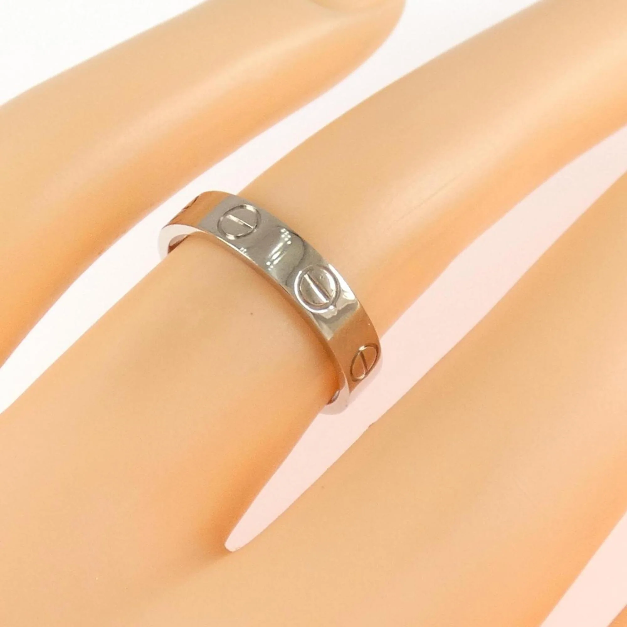 Love Ring 18K White Gold Mini - Image 4