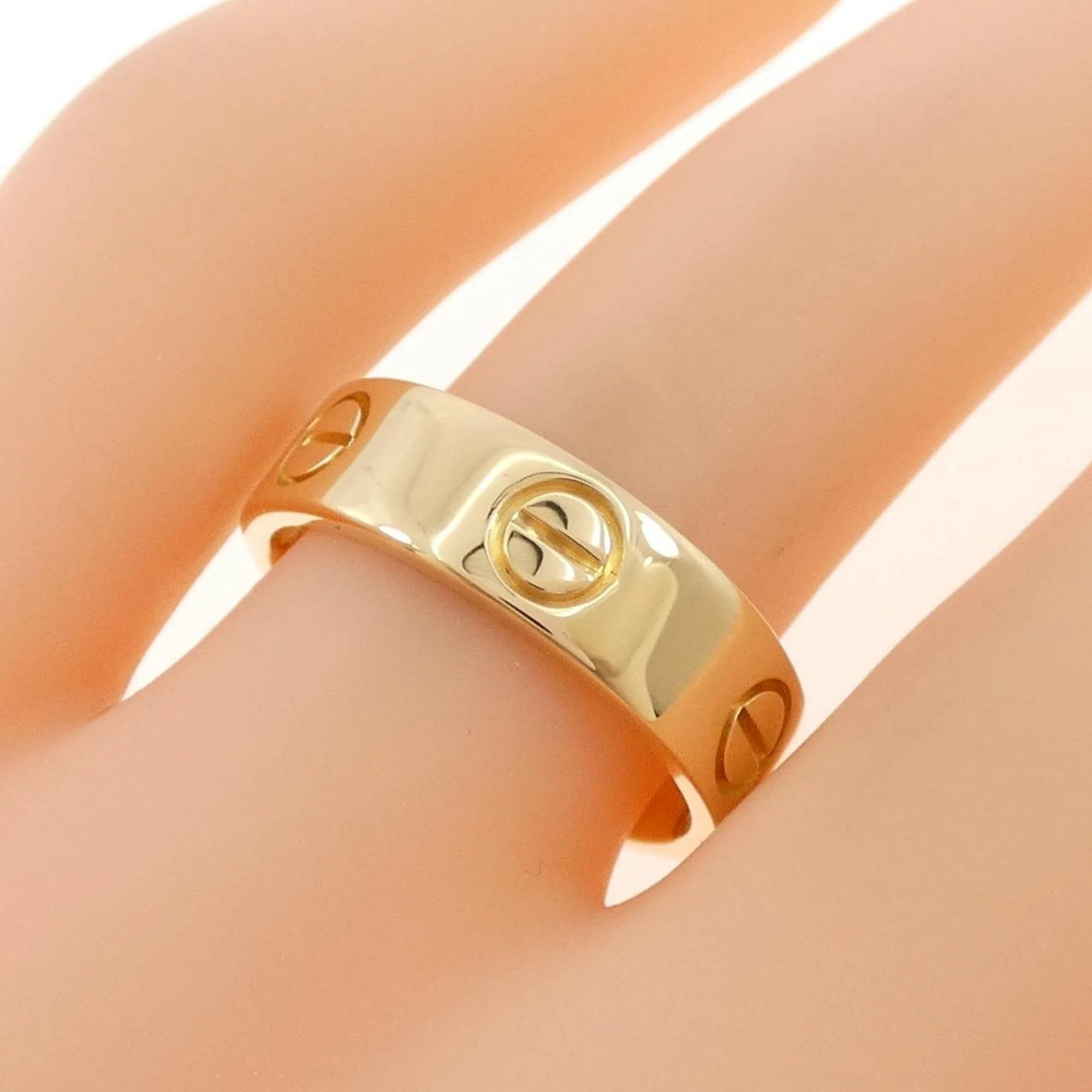 Love Ring 18K Yellow Gold - Image 4