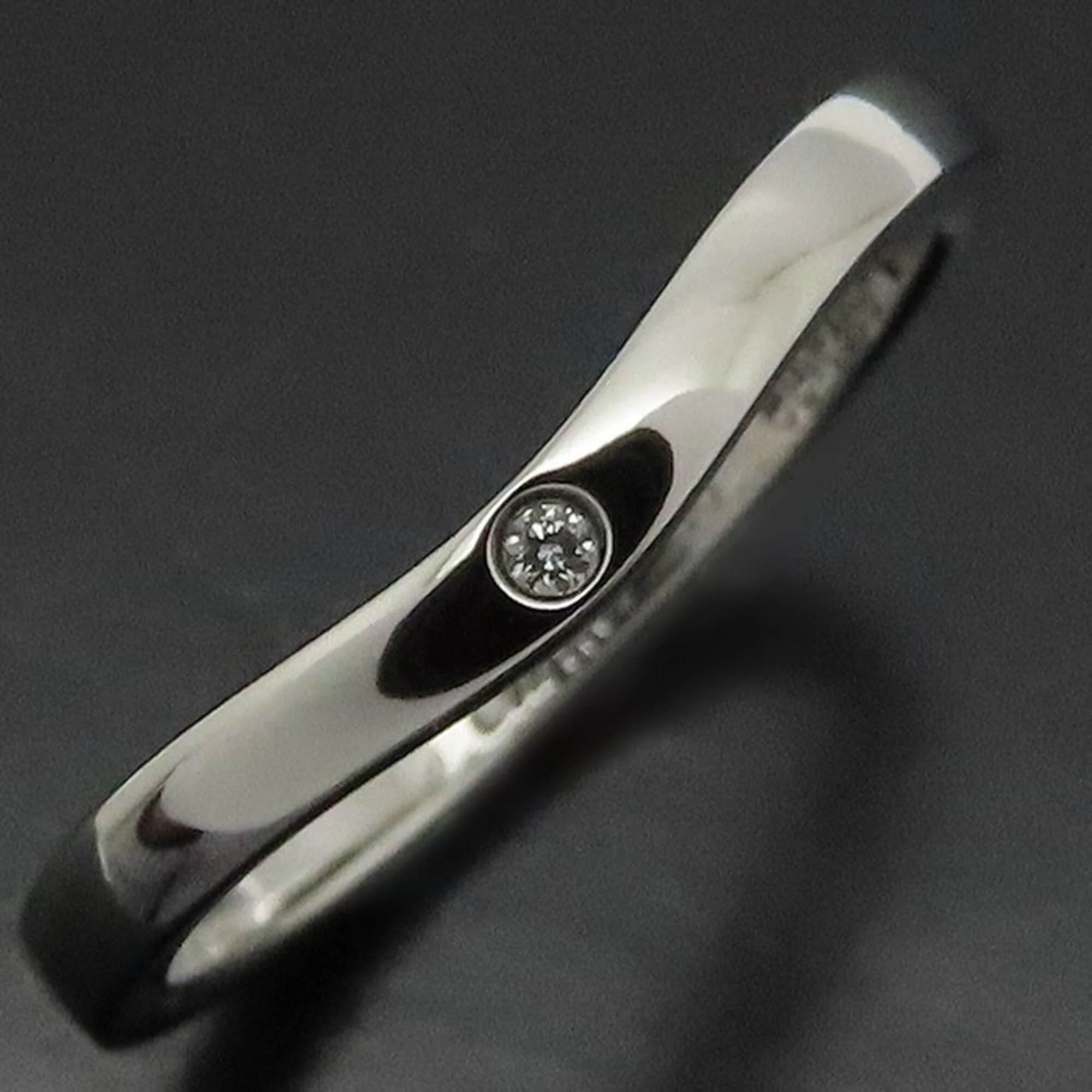 Ring Platinum with 3 Diamonds - Image 5