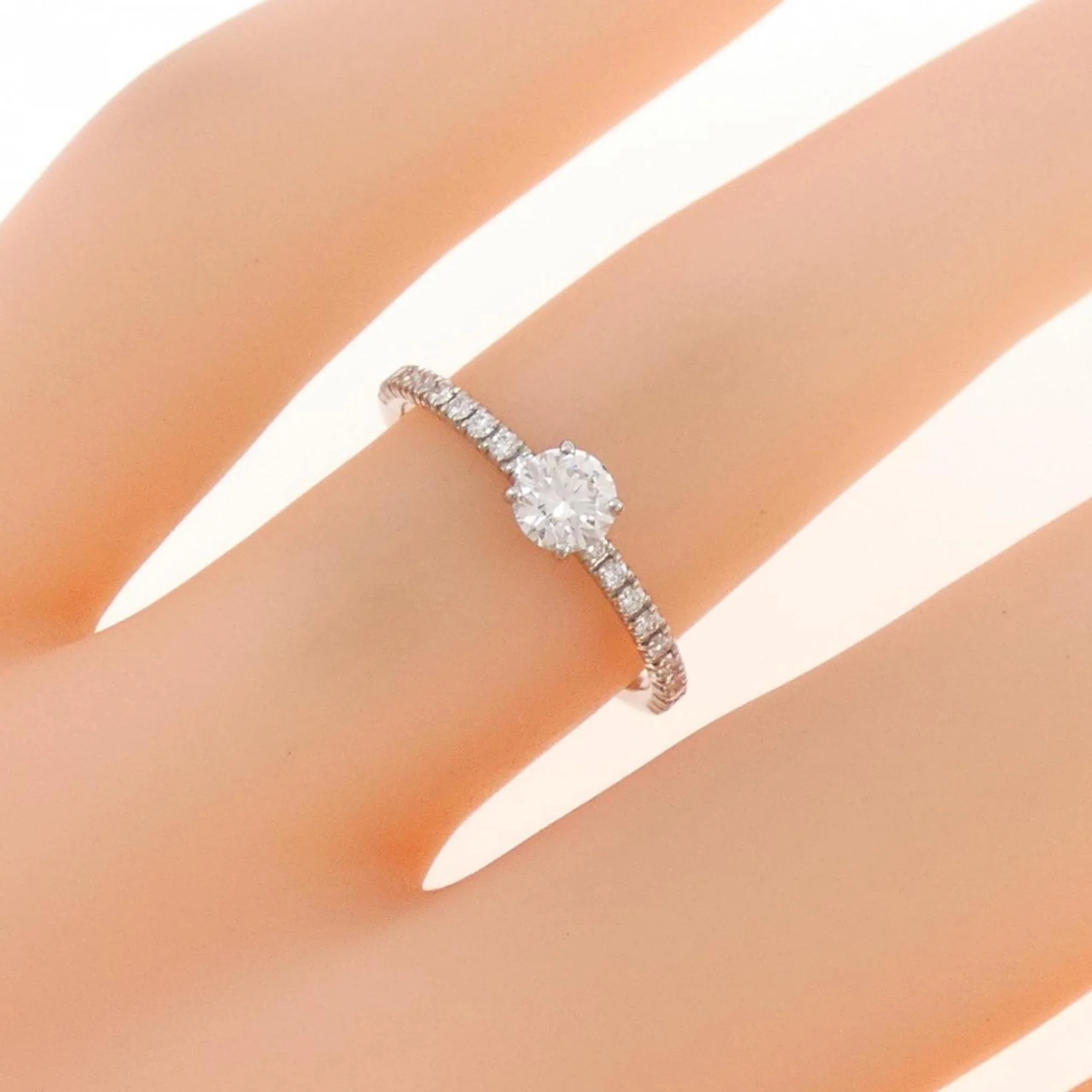 Ring Platinum with Diamond - Image 5