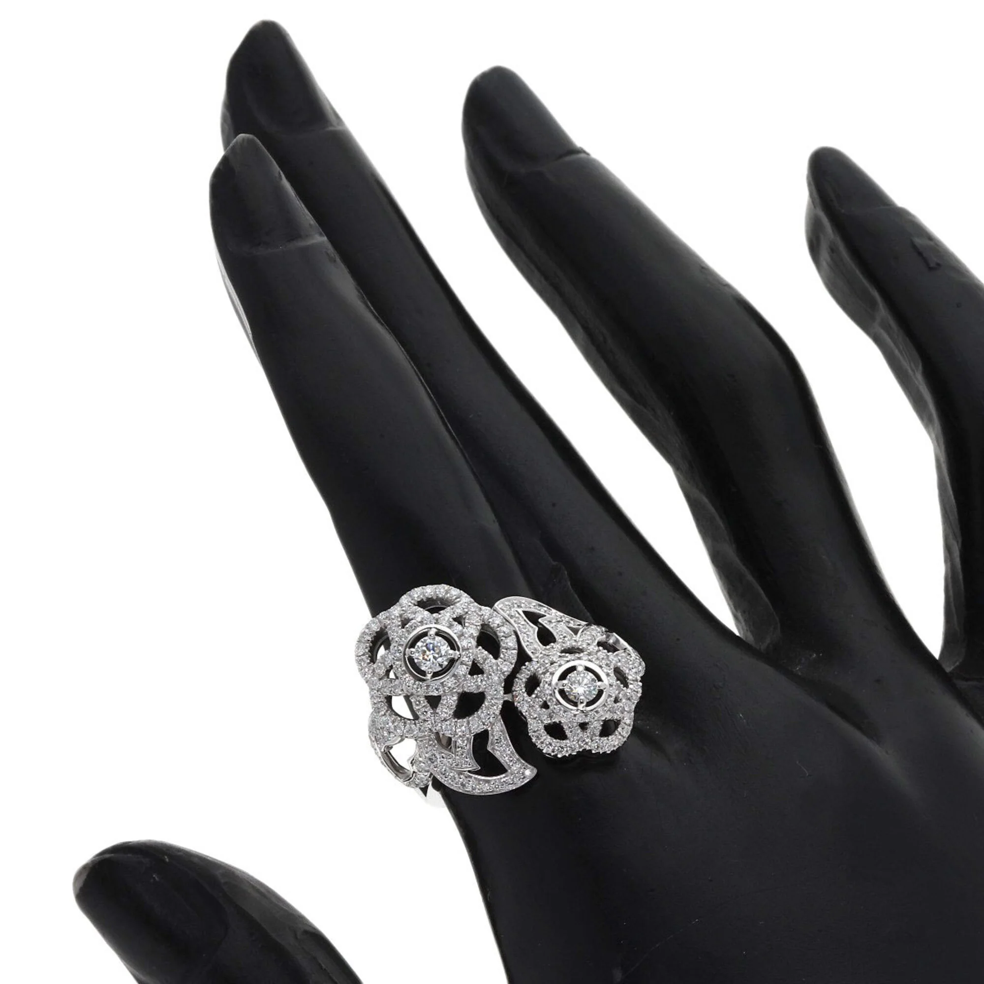 Camellia Ring 18K White Gold with Diamond - Image 7