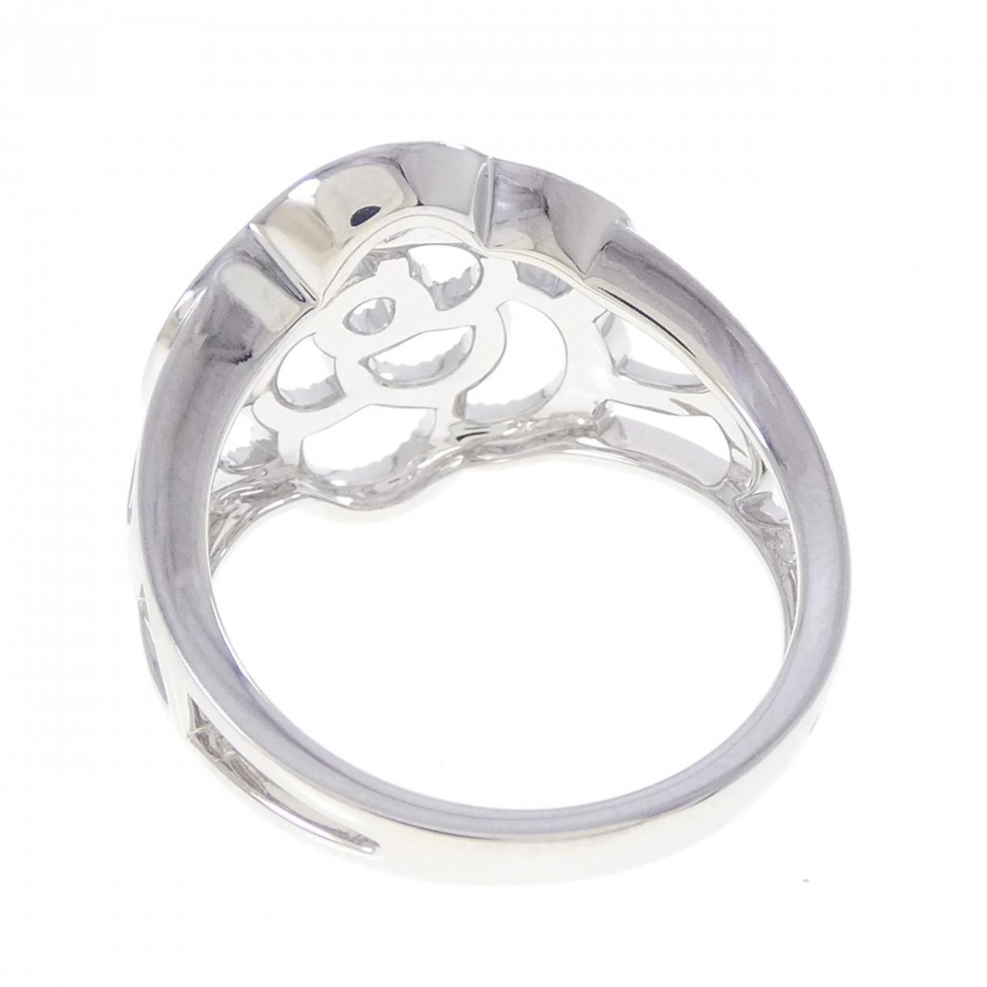 Camellia Ring 18K White Gold with Diamond - Image 3