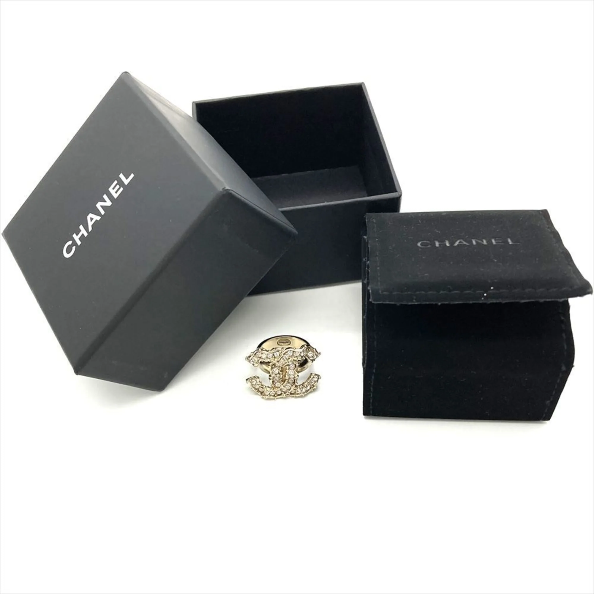 CC Logo Ring Metal - Image 9
