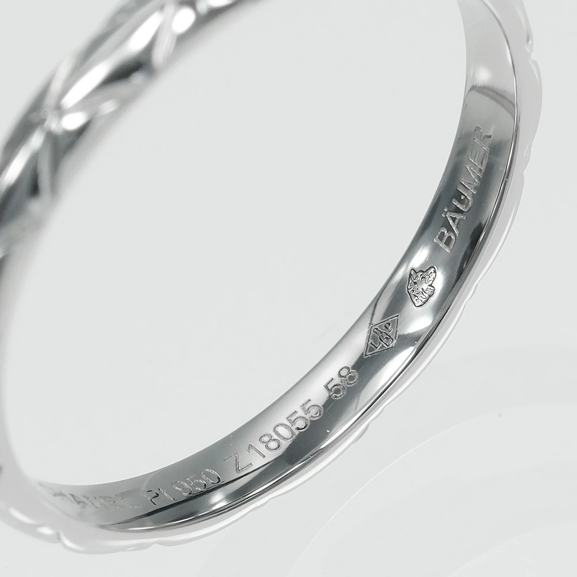 Matelasse Ring Platinum Small - Image 5